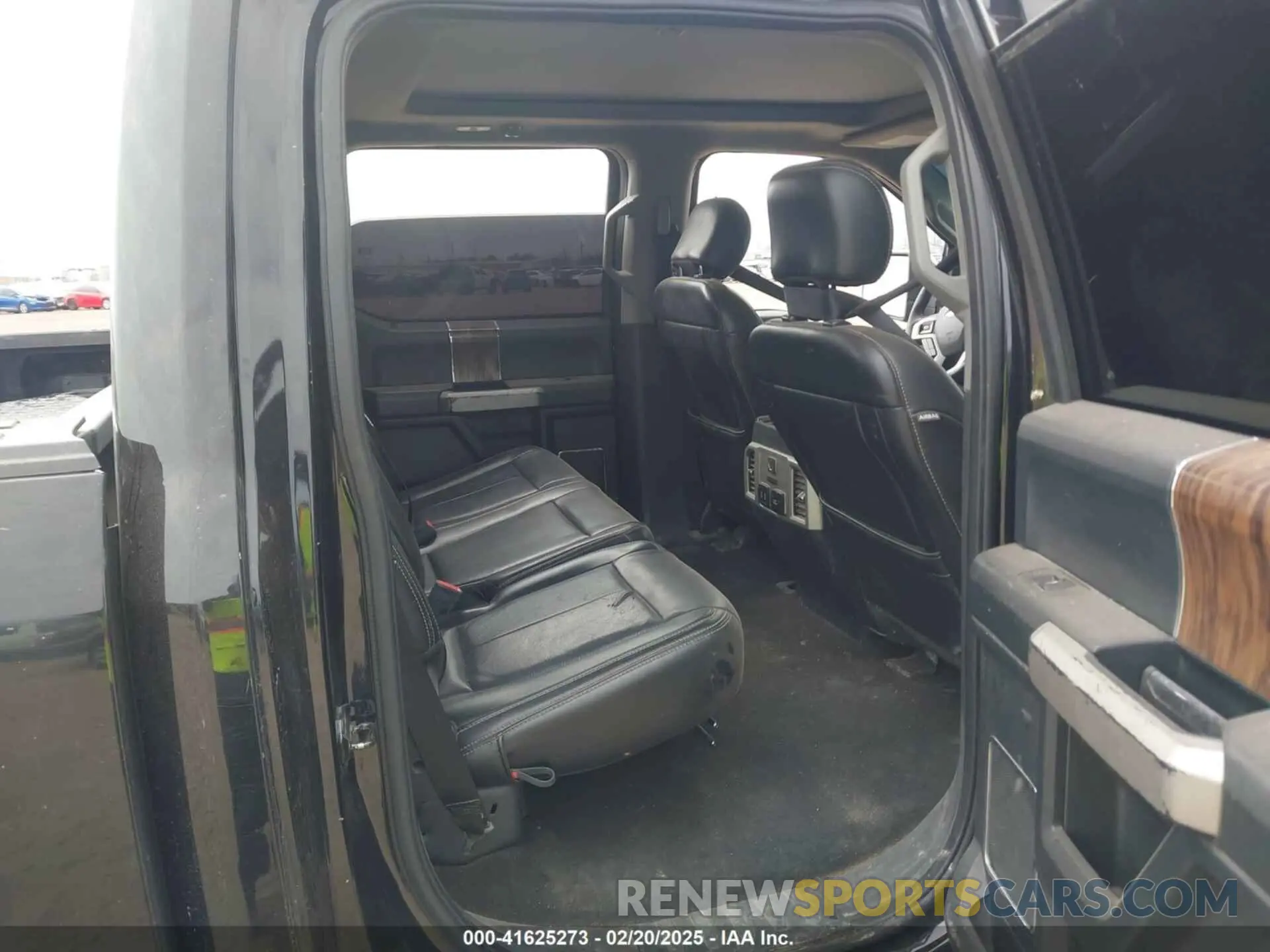 8 fotografías del automóvil dañado 1FTEW1C45KKE32910 FORD F-150 2019