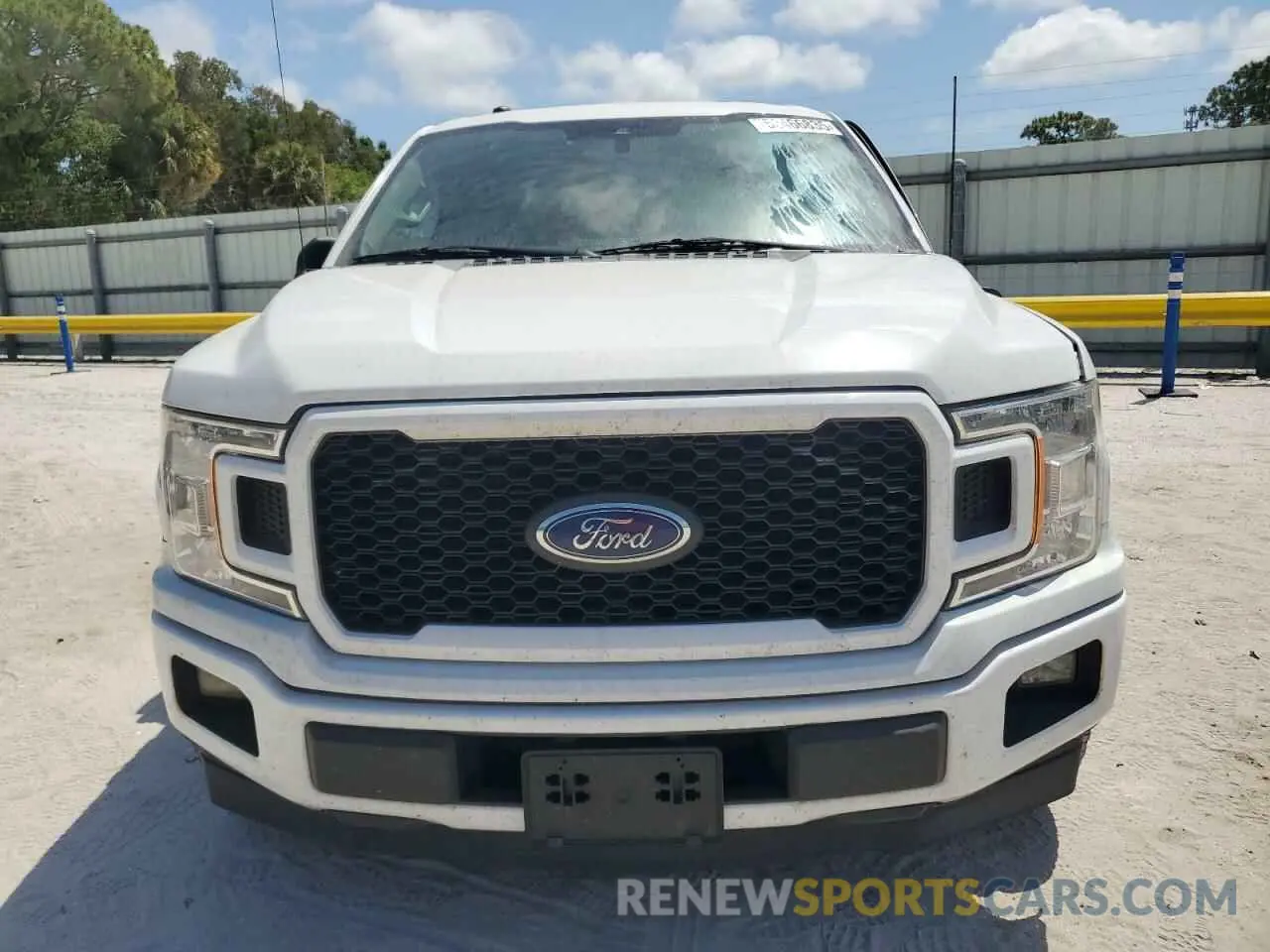 5 fotografías del automóvil dañado 1FTEW1C4XKFC49222 FORD F-150 2019