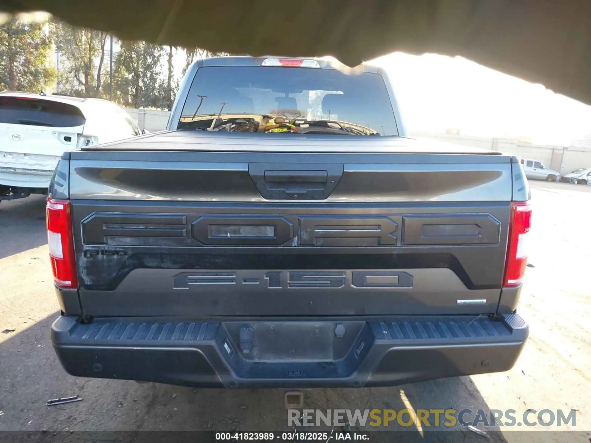 17 fotografías del automóvil dañado 1FTEW1C4XKKE39092 FORD F-150 2019