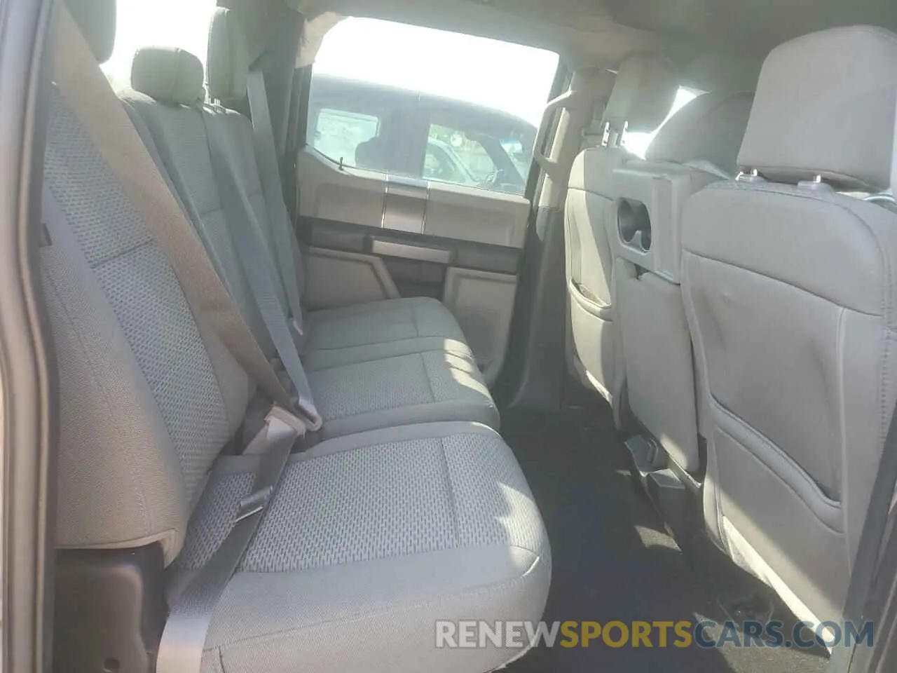10 fotografías del automóvil dañado 1FTEW1C51KFB49714 FORD F-150 2019