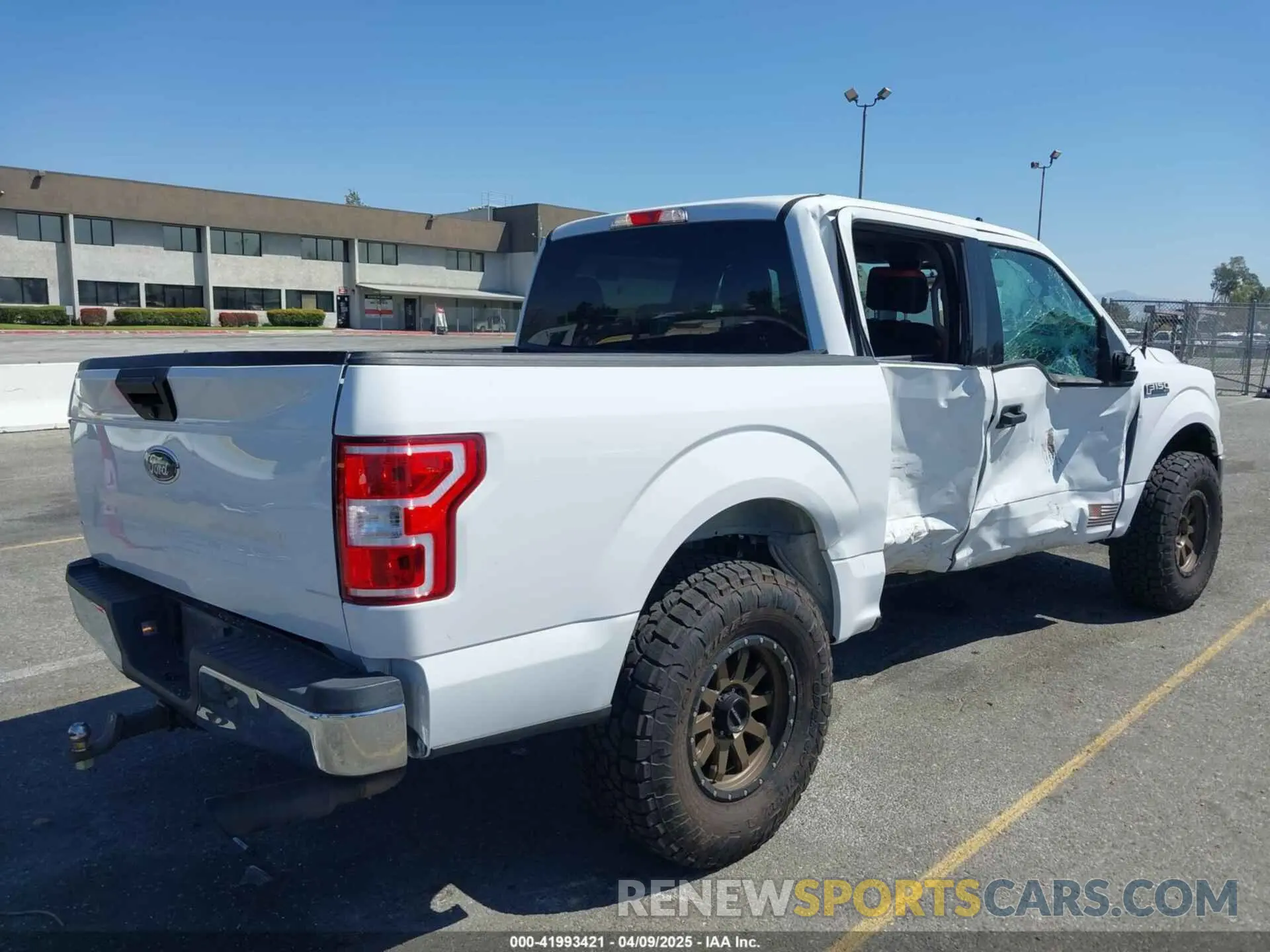 4 fotografías del automóvil dañado 1FTEW1C53KKC40961 FORD F-150 2019