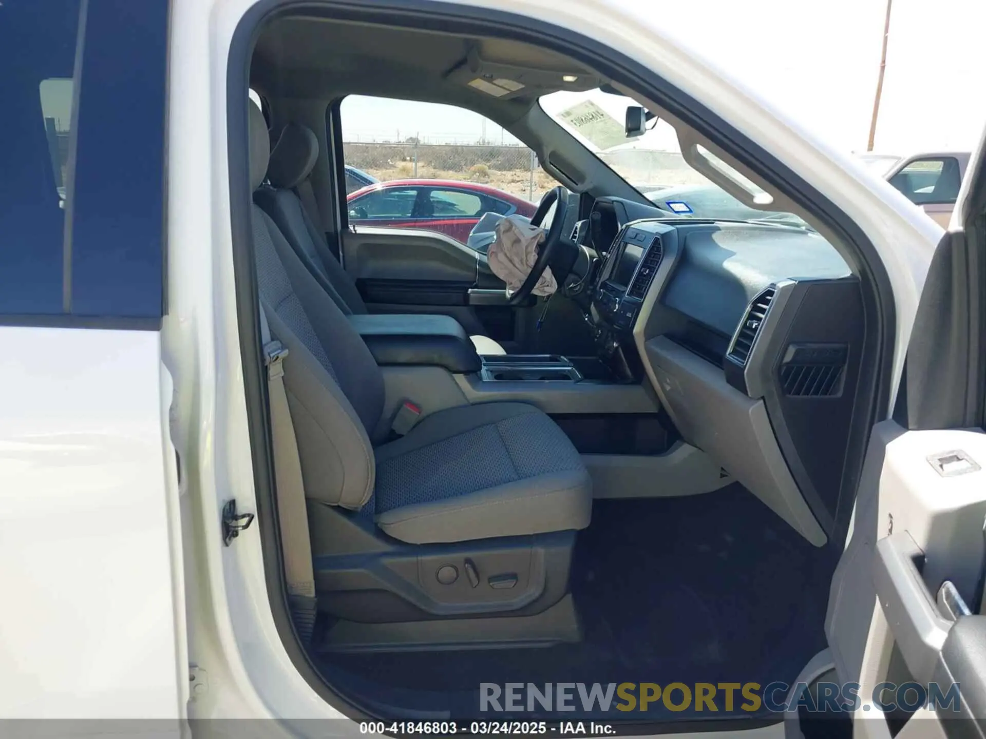 5 fotografías del automóvil dañado 1FTEW1C53KKC67450 FORD F-150 2019