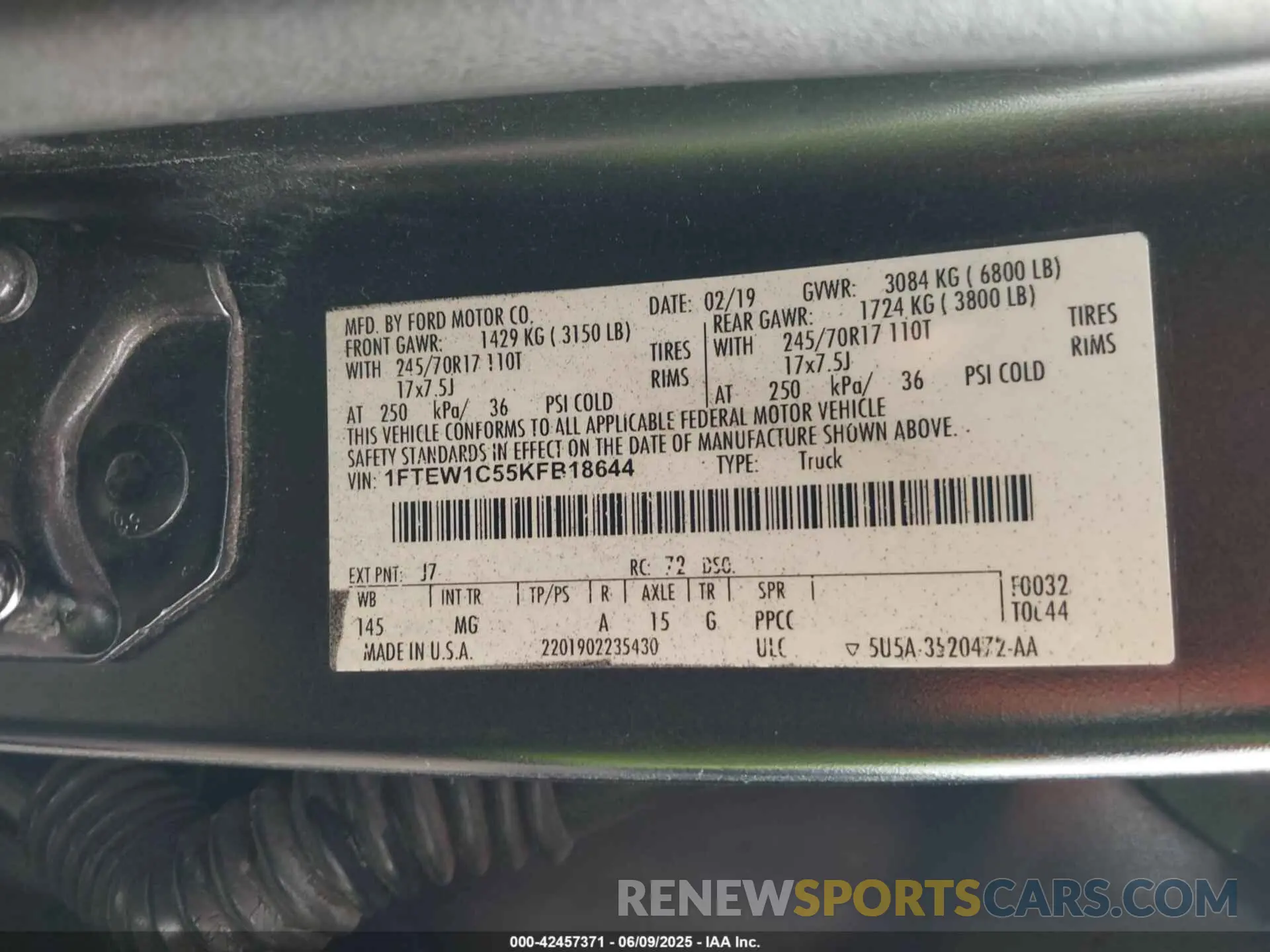 9 fotografías del automóvil dañado 1FTEW1C55KFB18644 FORD F-150 2019