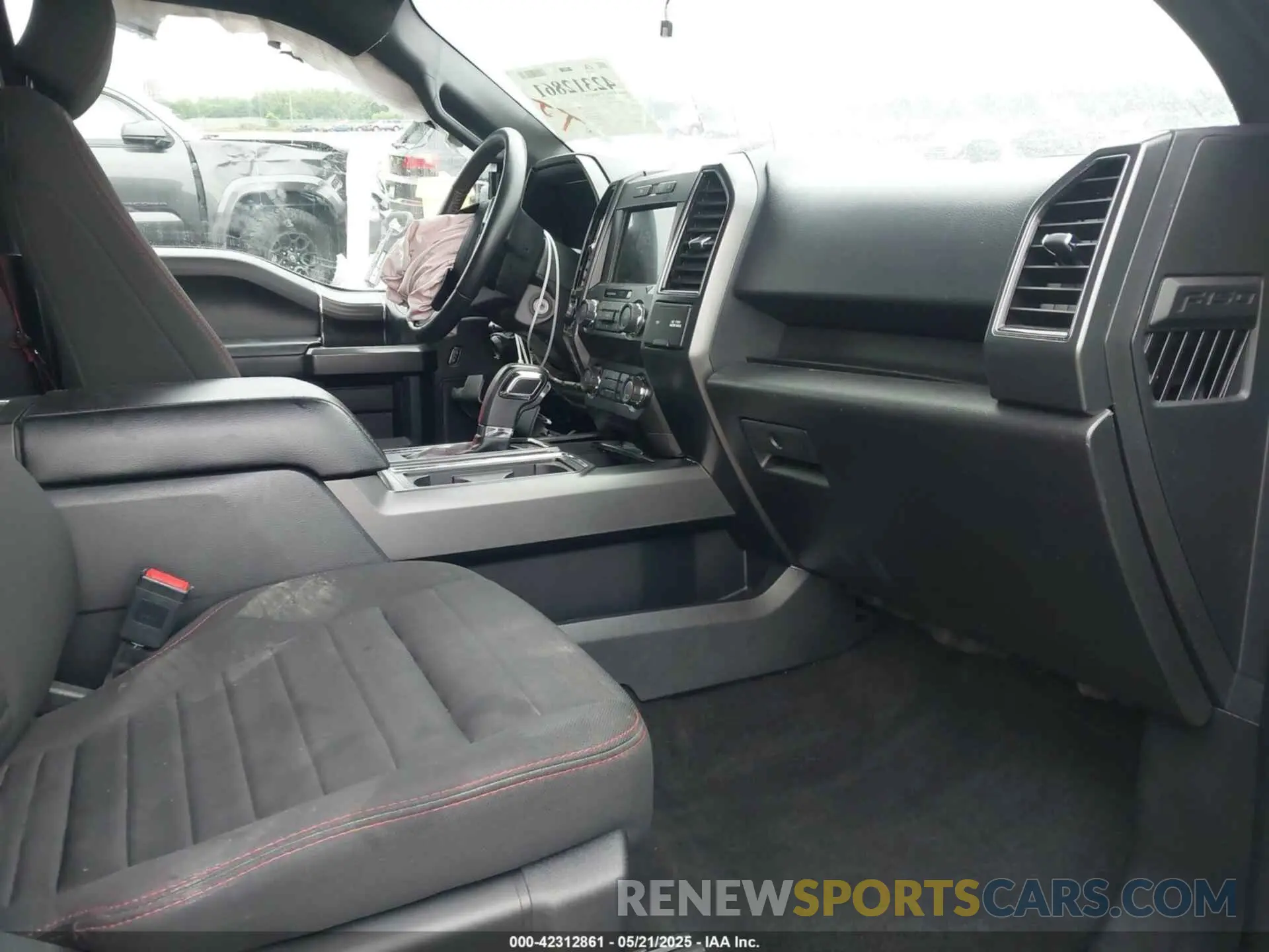 5 fotografías del automóvil dañado 1FTEW1C56KFD09229 FORD F-150 2019