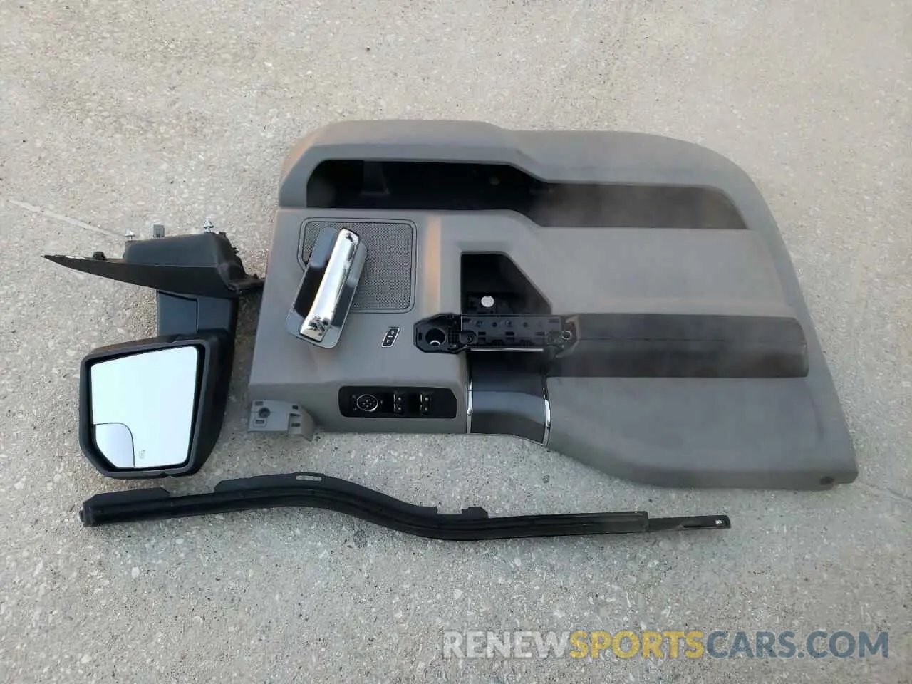 12 fotografías del automóvil dañado 1FTEW1C56KKE59168 FORD F-150 2019