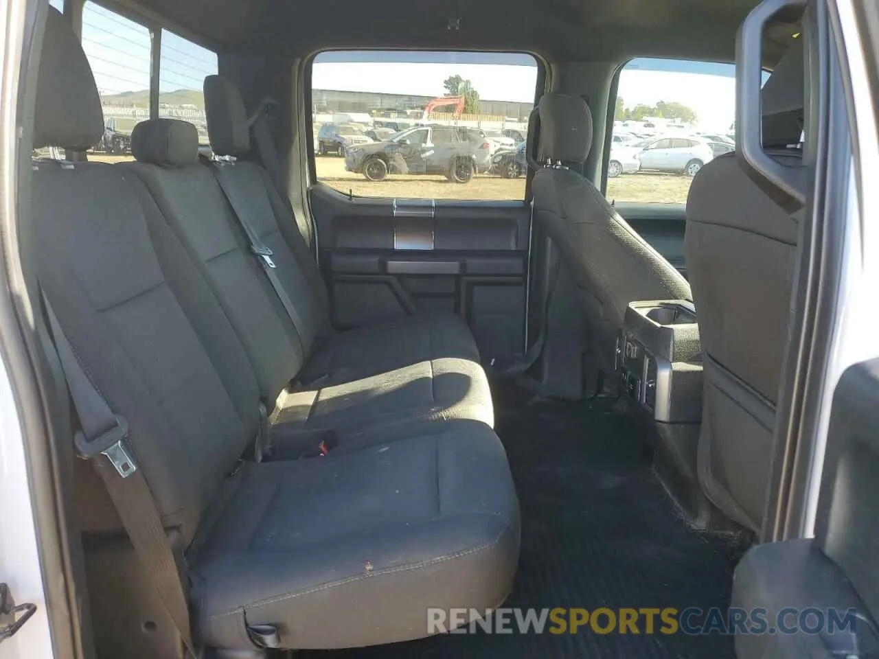 10 fotografías del automóvil dañado 1FTEW1C58KKE07248 FORD F-150 2019