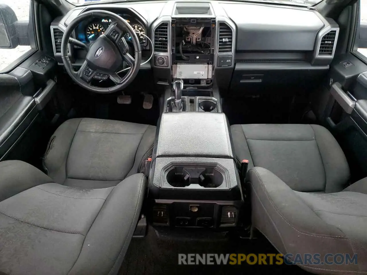 8 fotografías del automóvil dañado 1FTEW1C58KKF00819 FORD F-150 2019