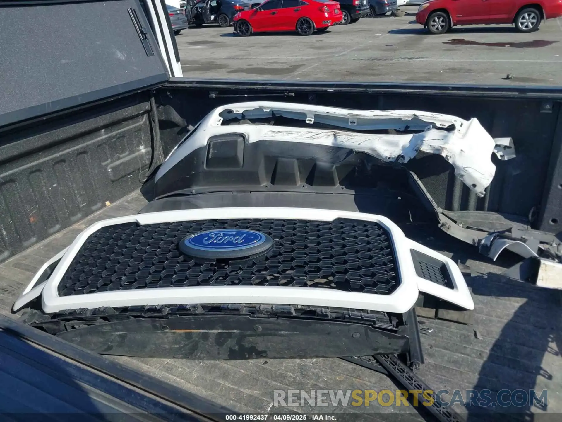 12 fotografías del automóvil dañado 1FTEW1C59KKE70231 FORD F-150 2019