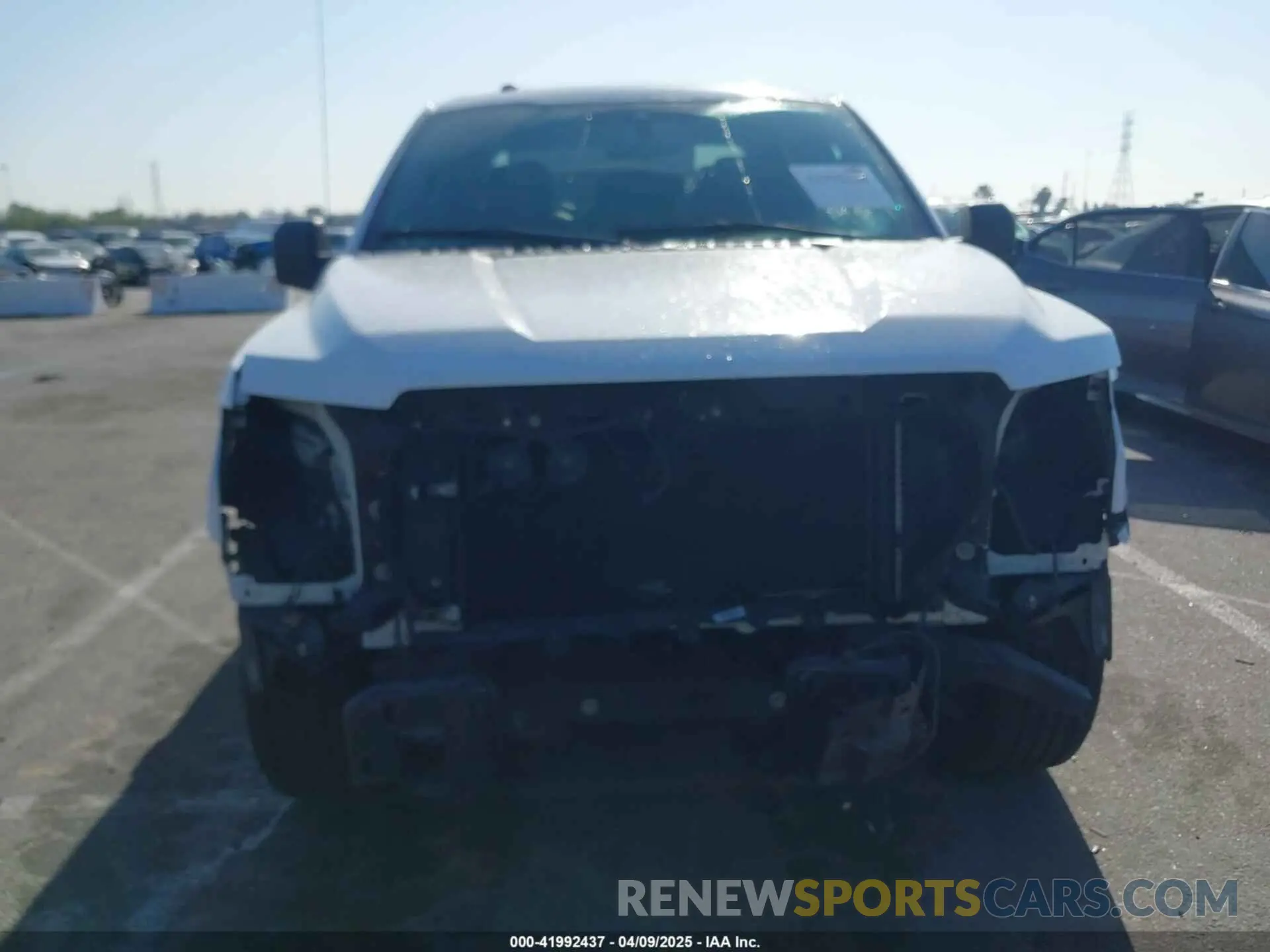 13 fotografías del automóvil dañado 1FTEW1C59KKE70231 FORD F-150 2019