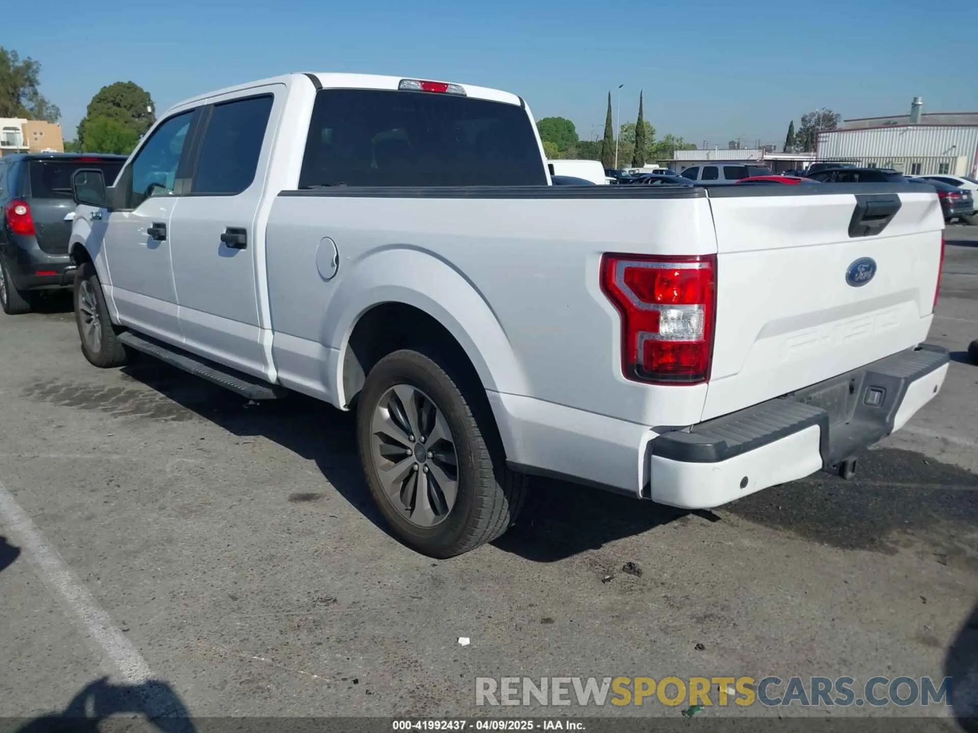 3 fotografías del automóvil dañado 1FTEW1C59KKE70231 FORD F-150 2019