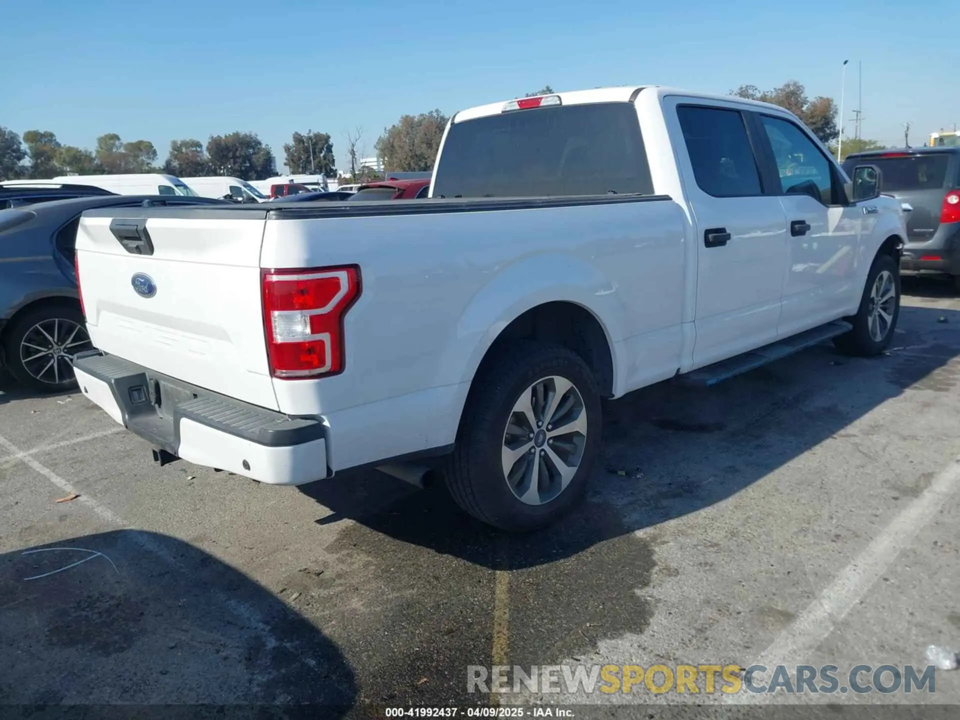 4 fotografías del automóvil dañado 1FTEW1C59KKE70231 FORD F-150 2019