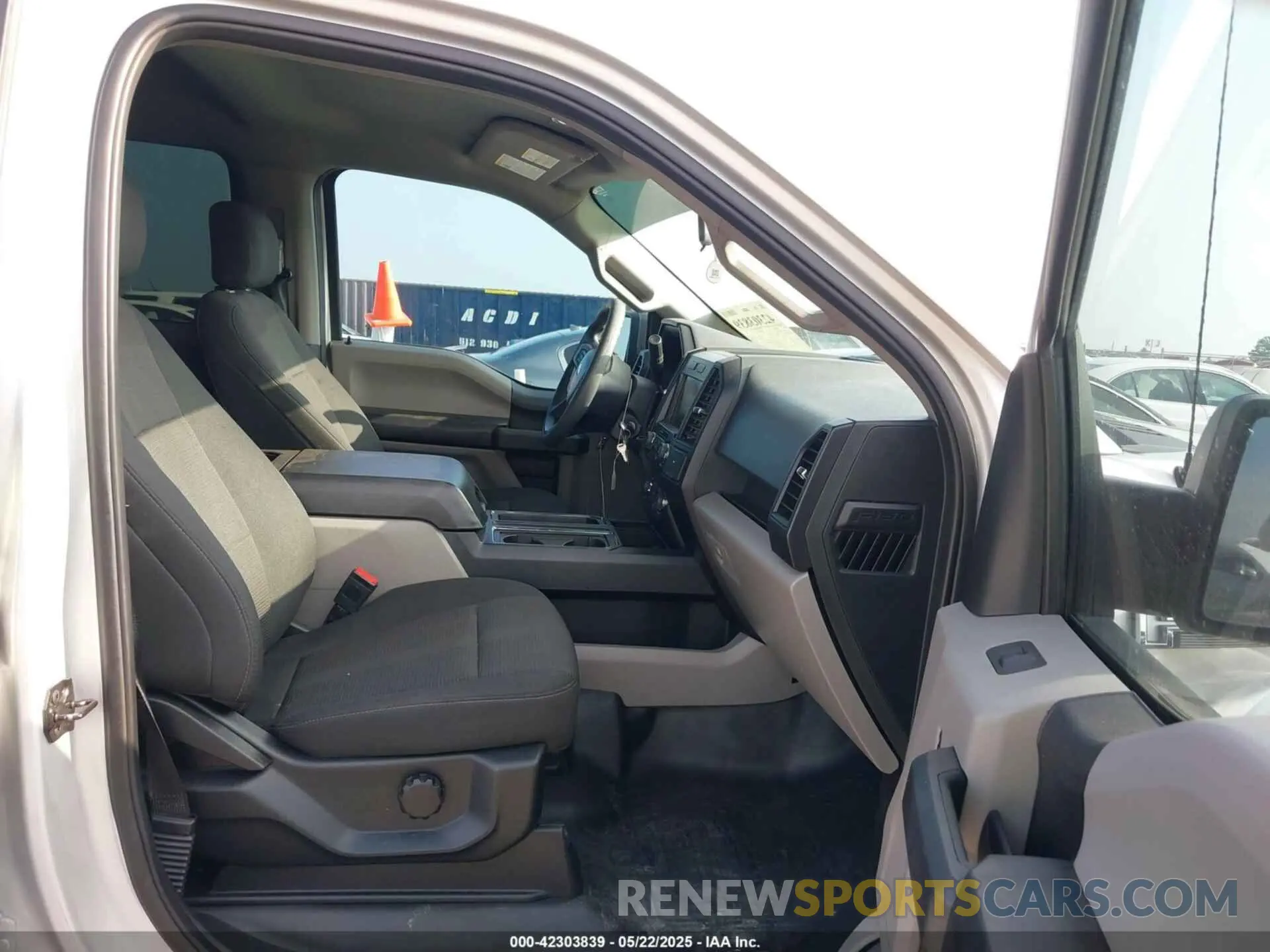 5 fotografías del automóvil dañado 1FTEW1C59KKE91712 FORD F-150 2019