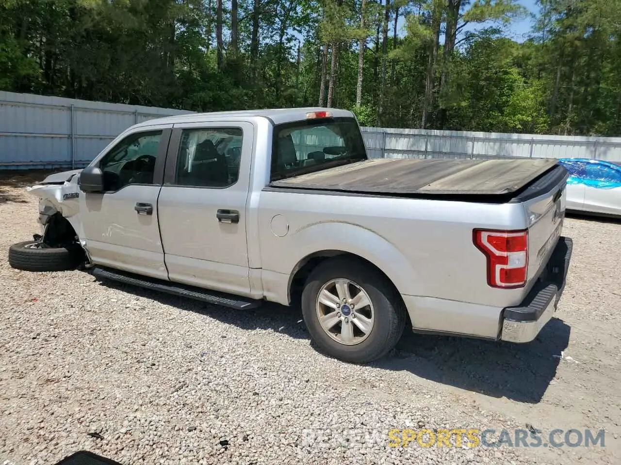 2 fotografías del automóvil dañado 1FTEW1CB6KFB42814 FORD F-150 2019