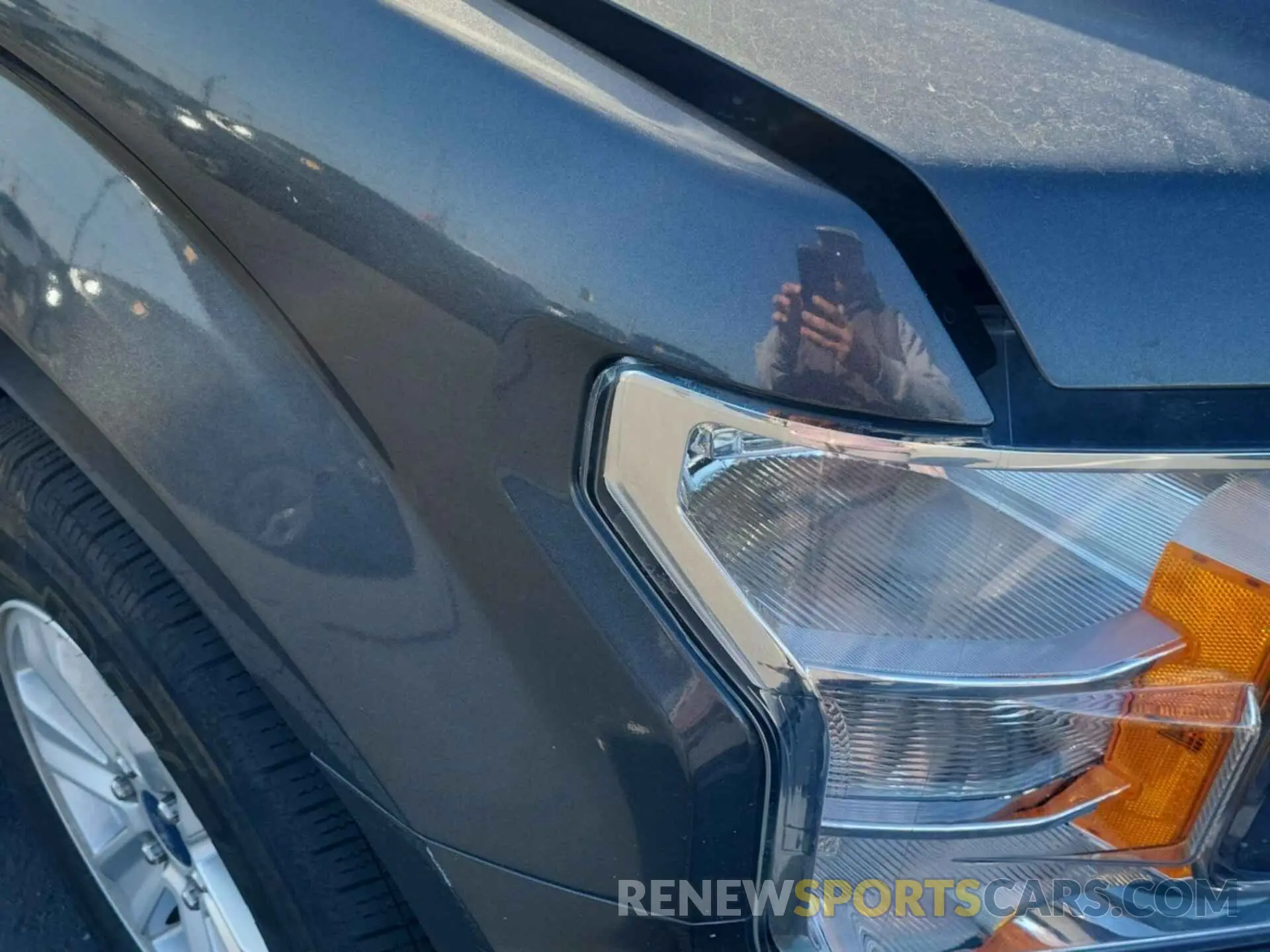 5 fotografías del automóvil dañado 1FTEW1CBXKKD64568 FORD F-150 2019