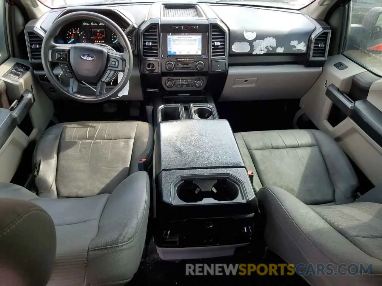 8 fotografías del automóvil dañado 1FTEW1CP1KKD03976 FORD F-150 2019