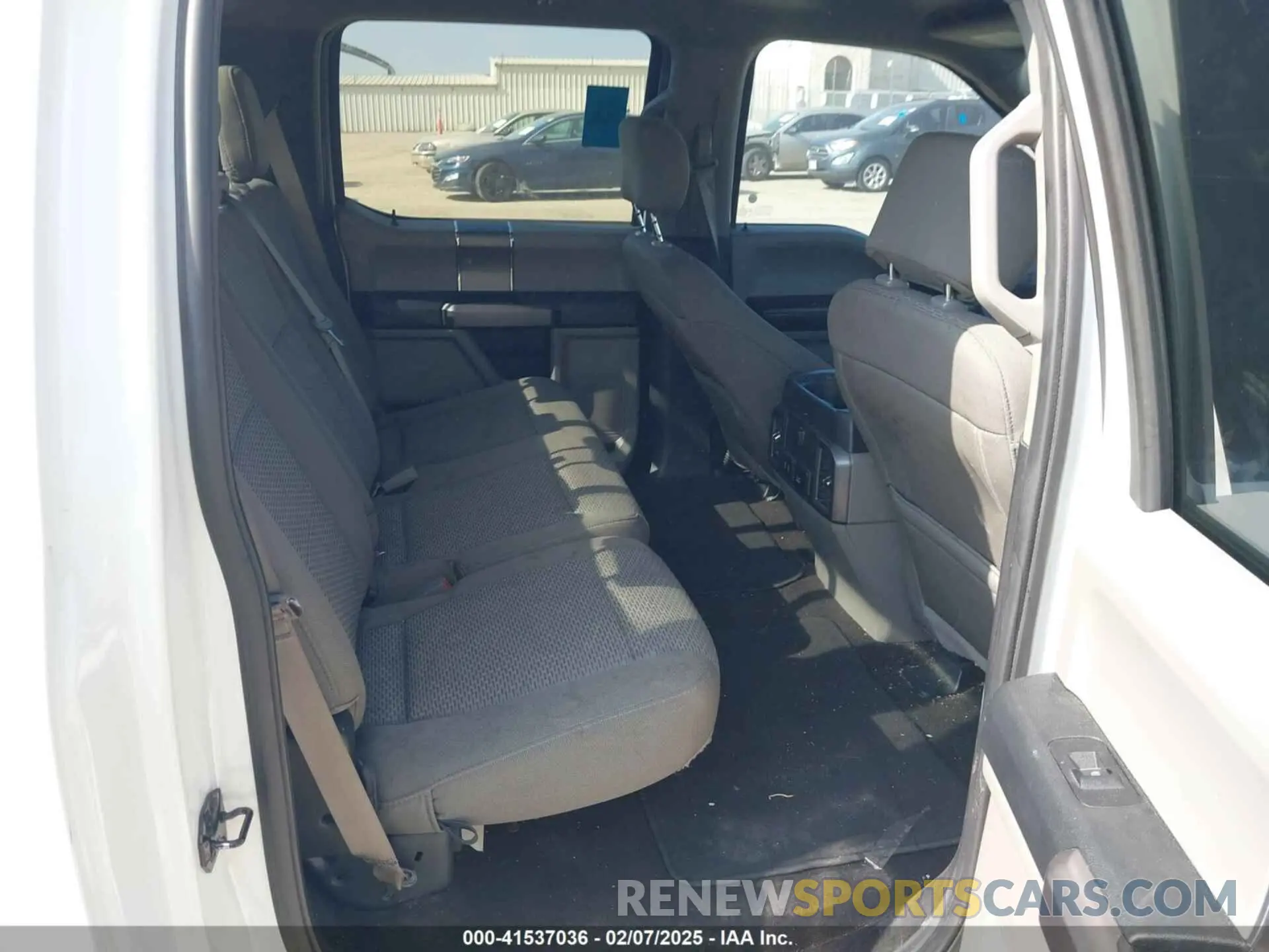 8 fotografías del automóvil dañado 1FTEW1CP2KKC84080 FORD F-150 2019