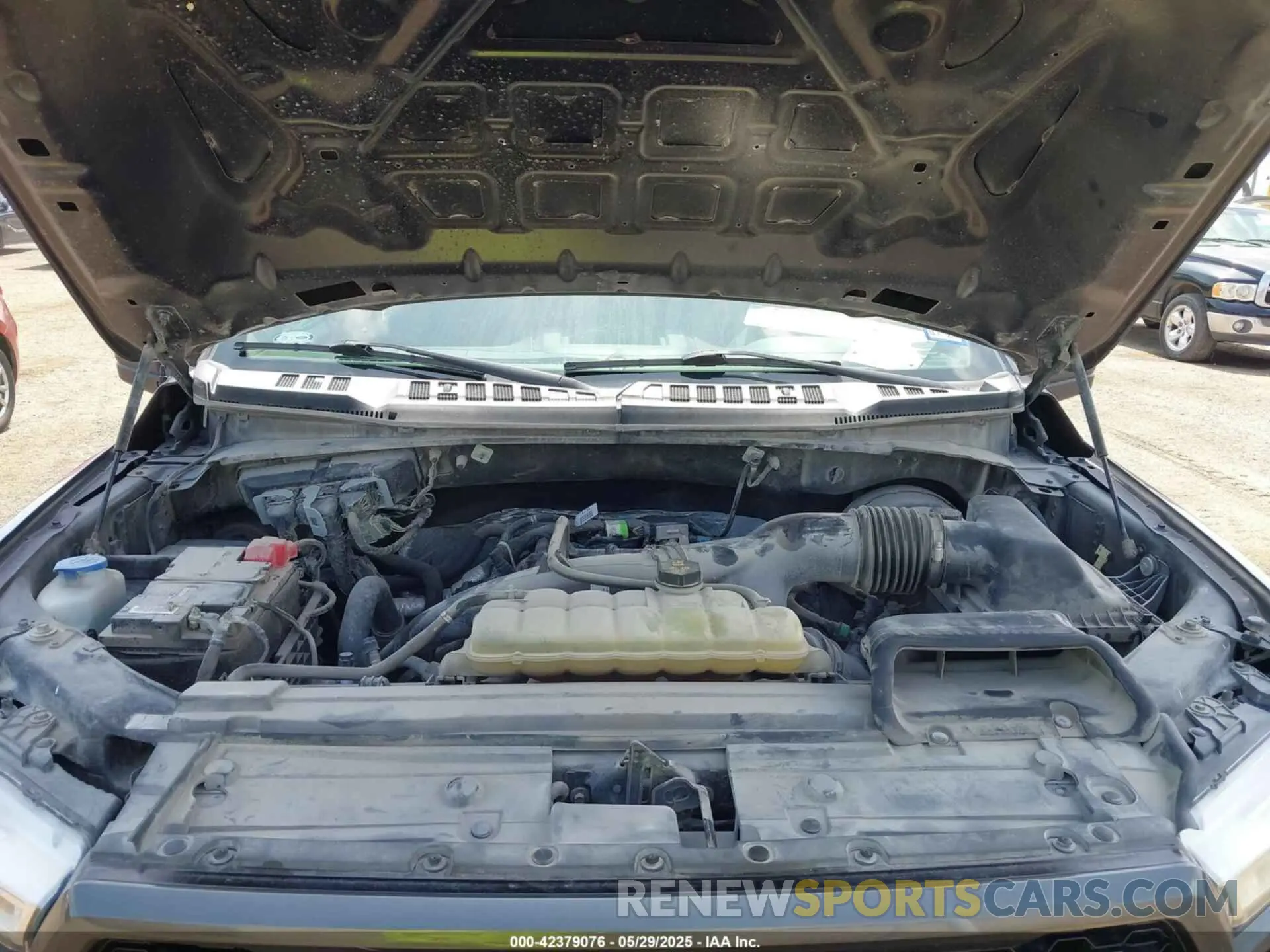 10 fotografías del automóvil dañado 1FTEW1CP2KKE59640 FORD F-150 2019
