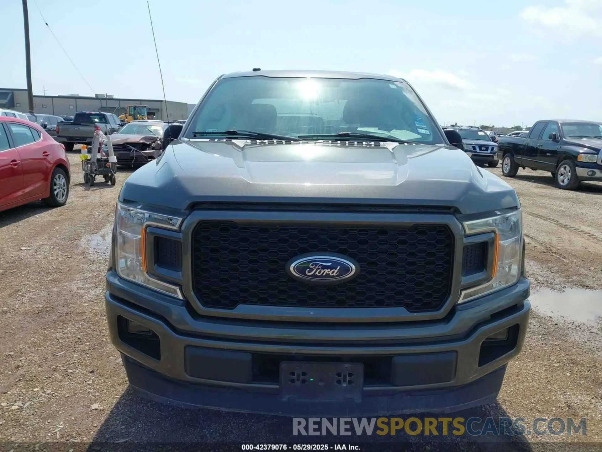 12 fotografías del automóvil dañado 1FTEW1CP2KKE59640 FORD F-150 2019