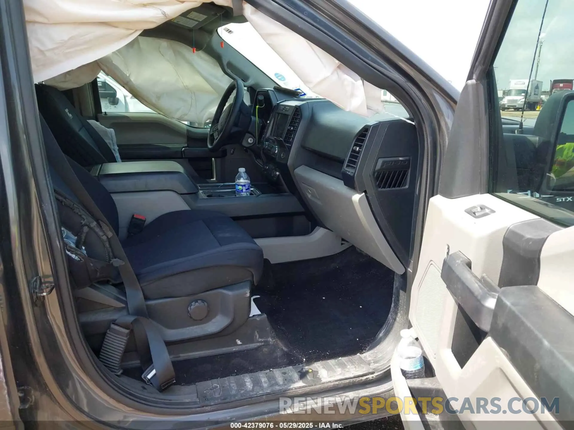5 fotografías del automóvil dañado 1FTEW1CP2KKE59640 FORD F-150 2019