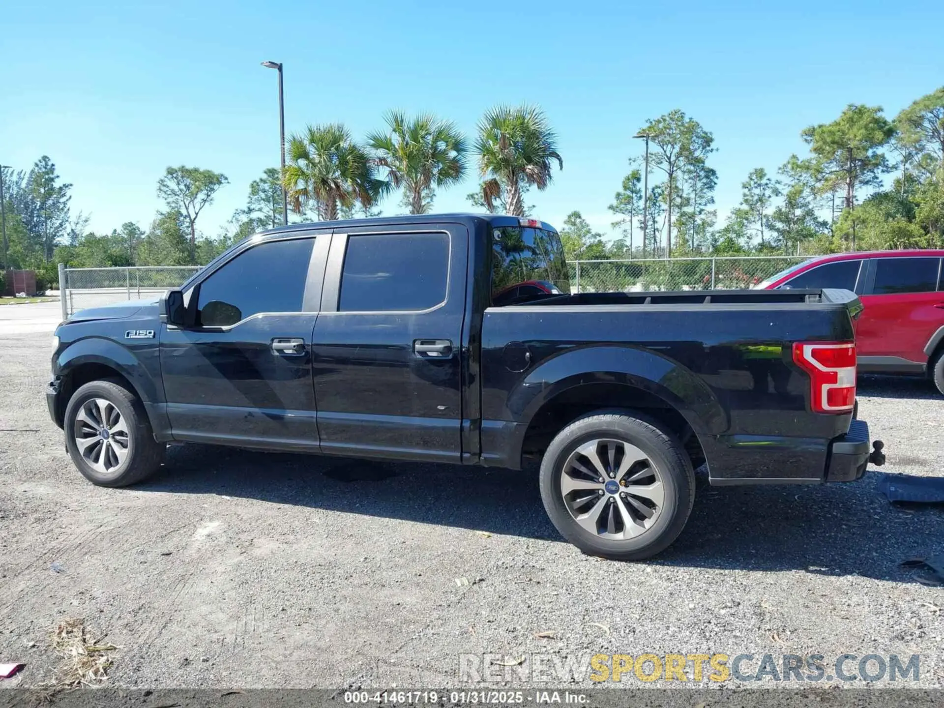 14 fotografías del automóvil dañado 1FTEW1CP4KKD55277 FORD F-150 2019