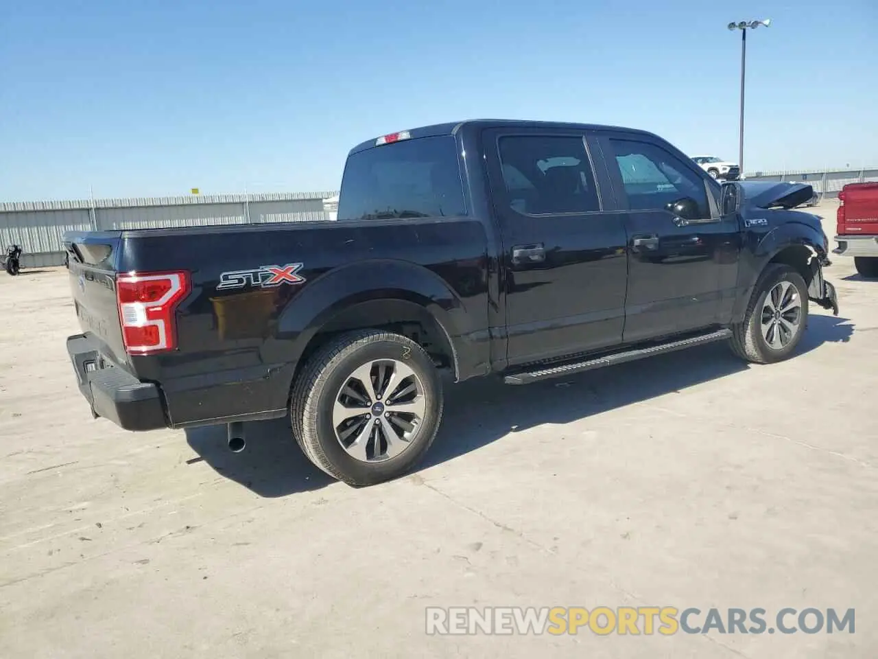 3 fotografías del automóvil dañado 1FTEW1CP5KKE31444 FORD F-150 2019