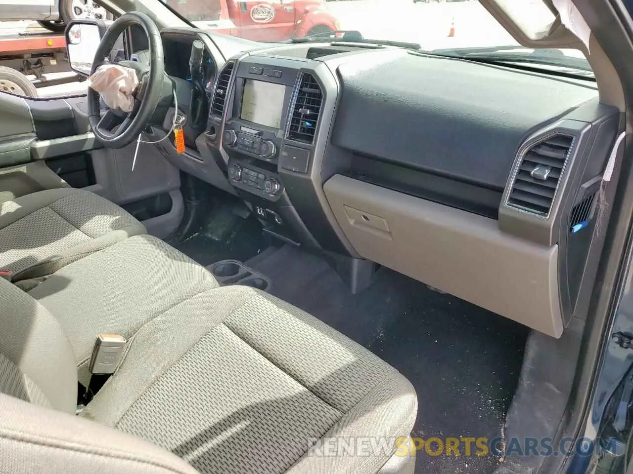 8 fotografías del automóvil dañado 1FTEW1CP6KKC53608 FORD F-150 2019