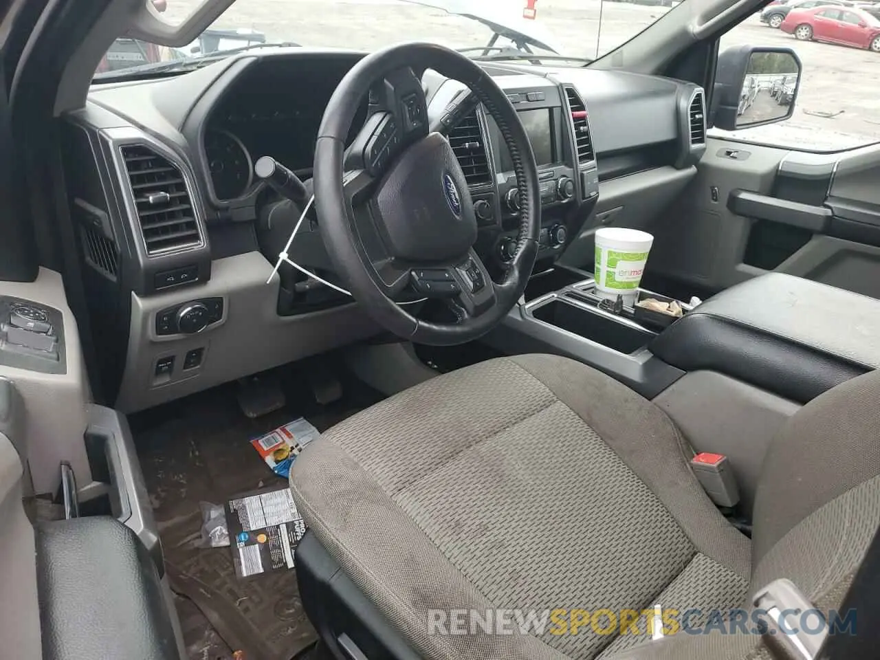 8 fotografías del automóvil dañado 1FTEW1CPXKFC39882 FORD F-150 2019
