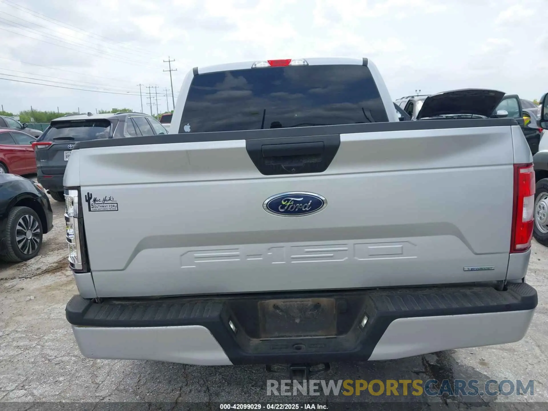 16 fotografías del automóvil dañado 1FTEW1CPXKKC96722 FORD F-150 2019