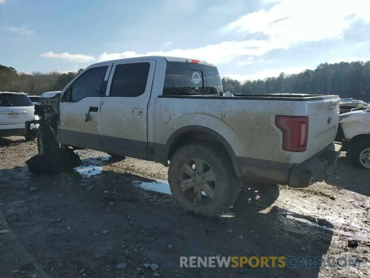 2 fotografías del automóvil dañado 1FTEW1E40KFB36649 FORD F-150 2019