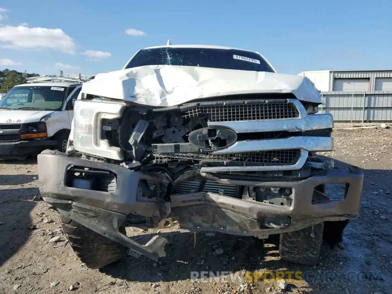 5 fotografías del automóvil dañado 1FTEW1E40KFB36649 FORD F-150 2019