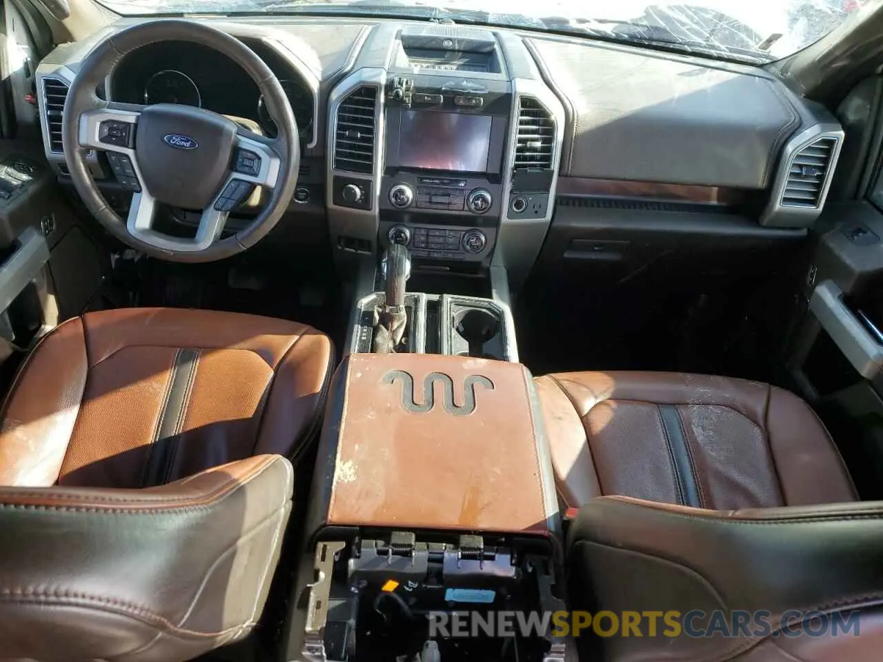 8 fotografías del automóvil dañado 1FTEW1E40KFB36649 FORD F-150 2019