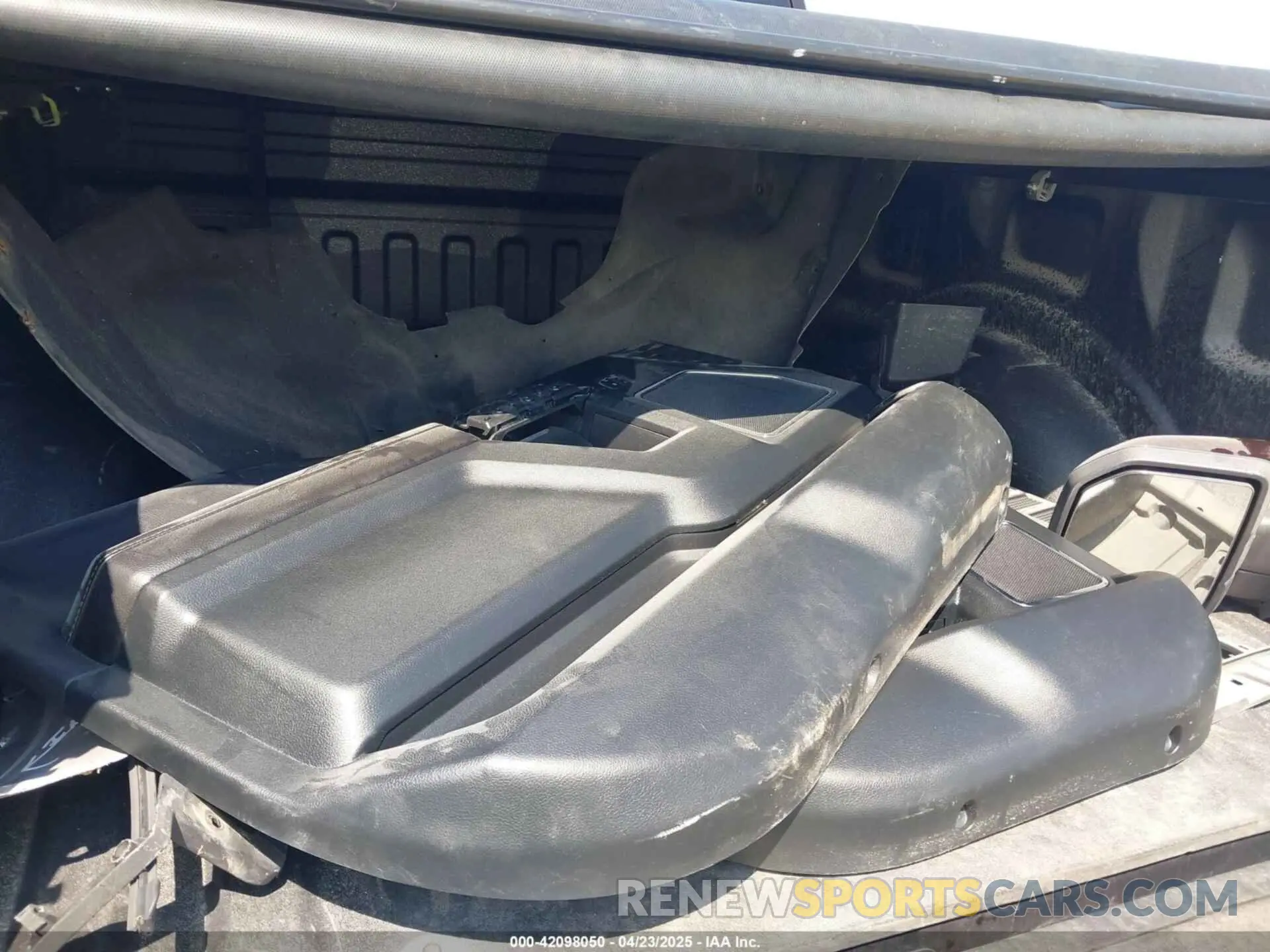 12 fotografías del automóvil dañado 1FTEW1E40KKE24565 FORD F-150 2019