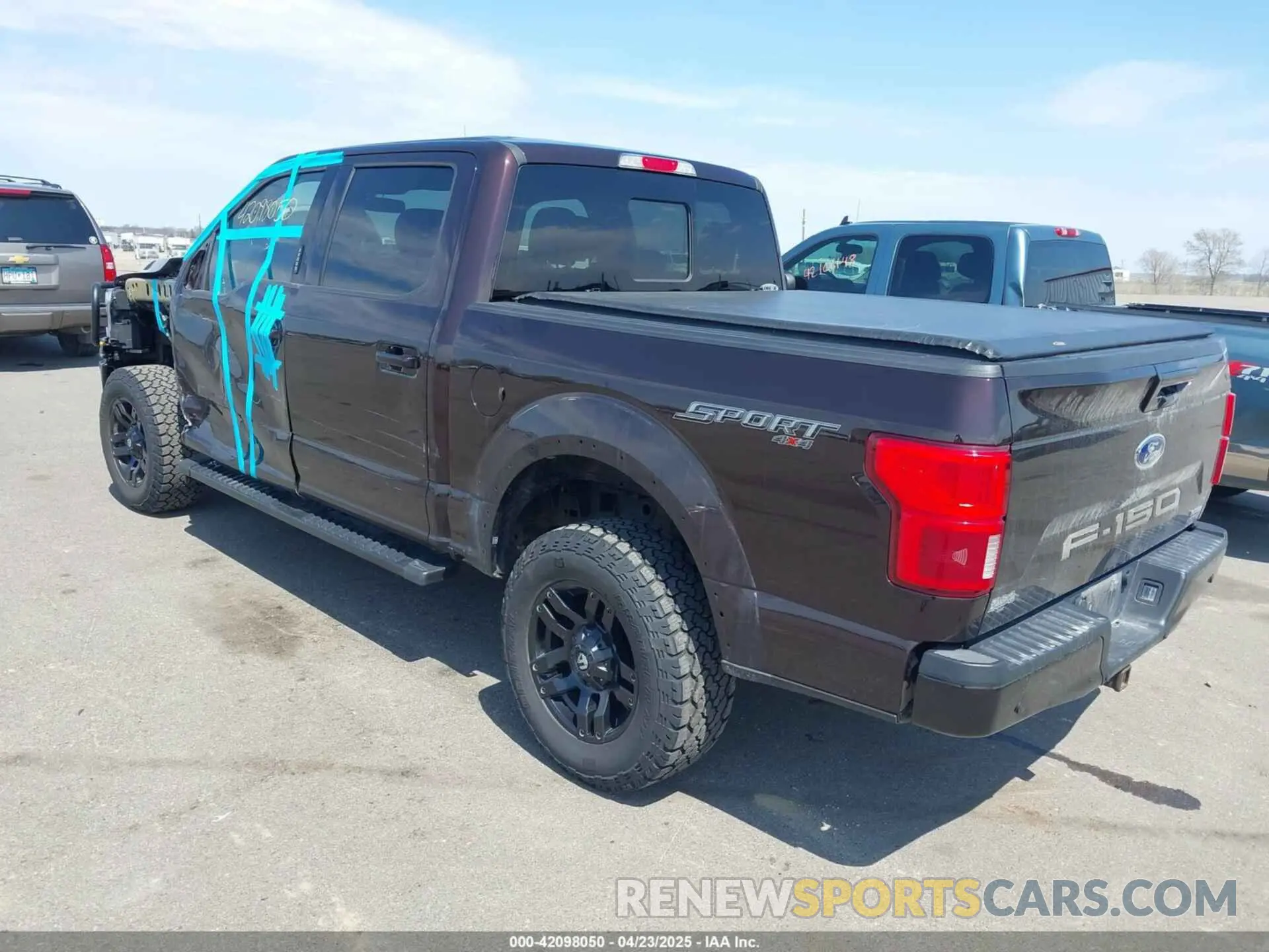 3 fotografías del automóvil dañado 1FTEW1E40KKE24565 FORD F-150 2019