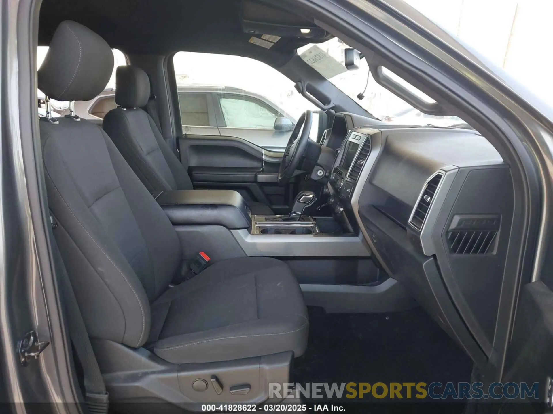 5 fotografías del automóvil dañado 1FTEW1E41KKC35889 FORD F-150 2019