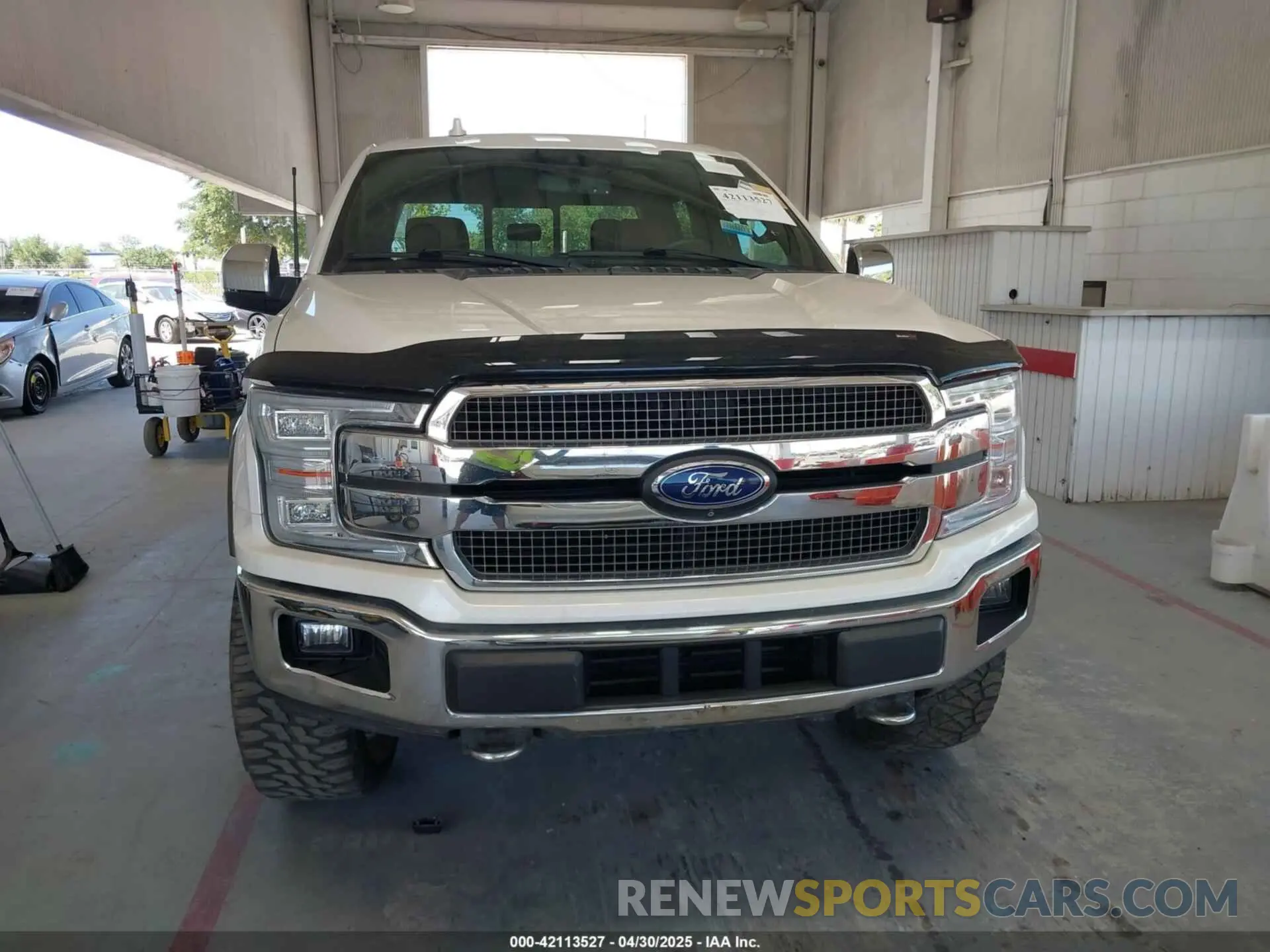 12 fotografías del automóvil dañado 1FTEW1E43KFB11986 FORD F-150 2019
