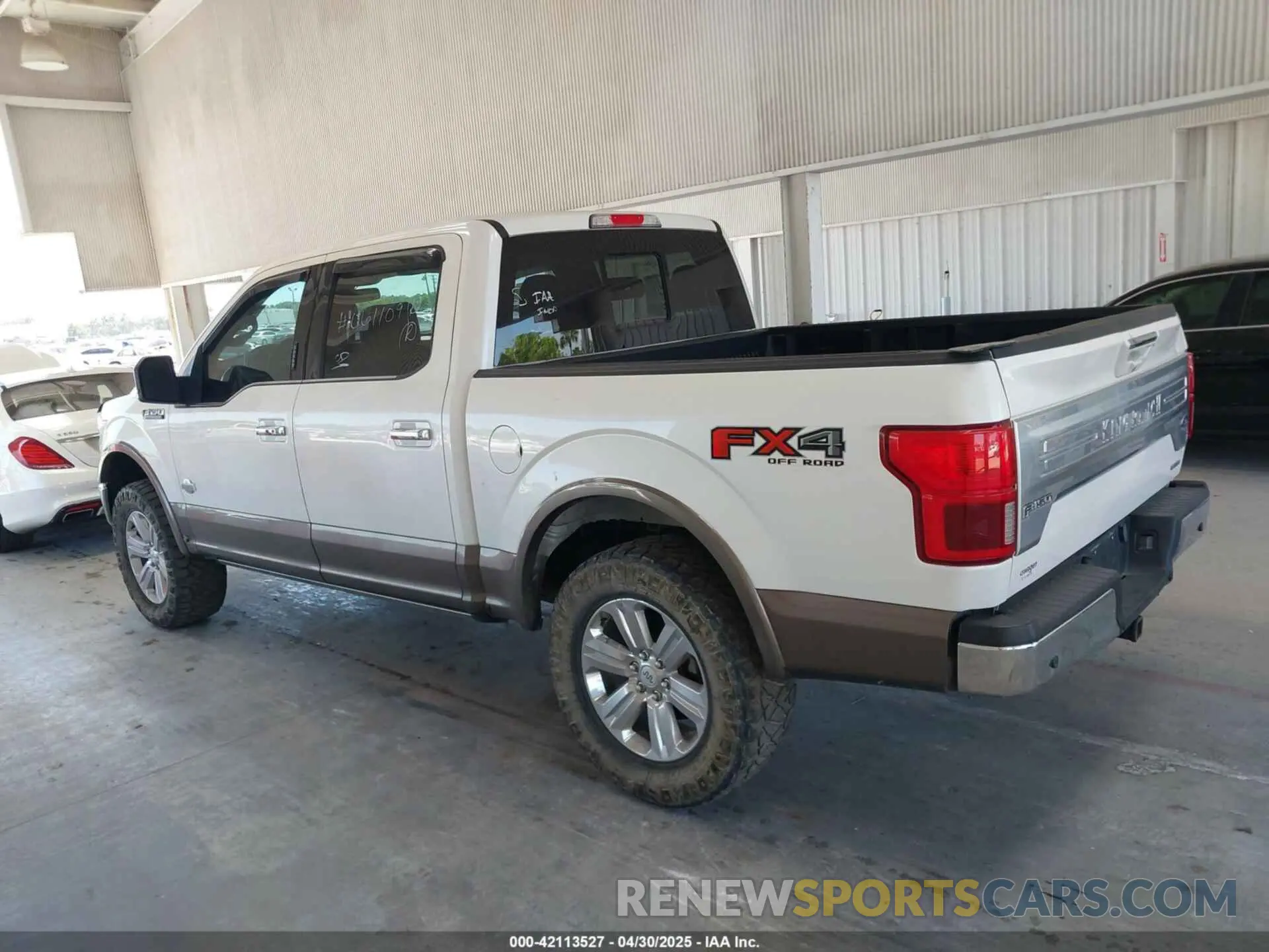 14 fotografías del automóvil dañado 1FTEW1E43KFB11986 FORD F-150 2019