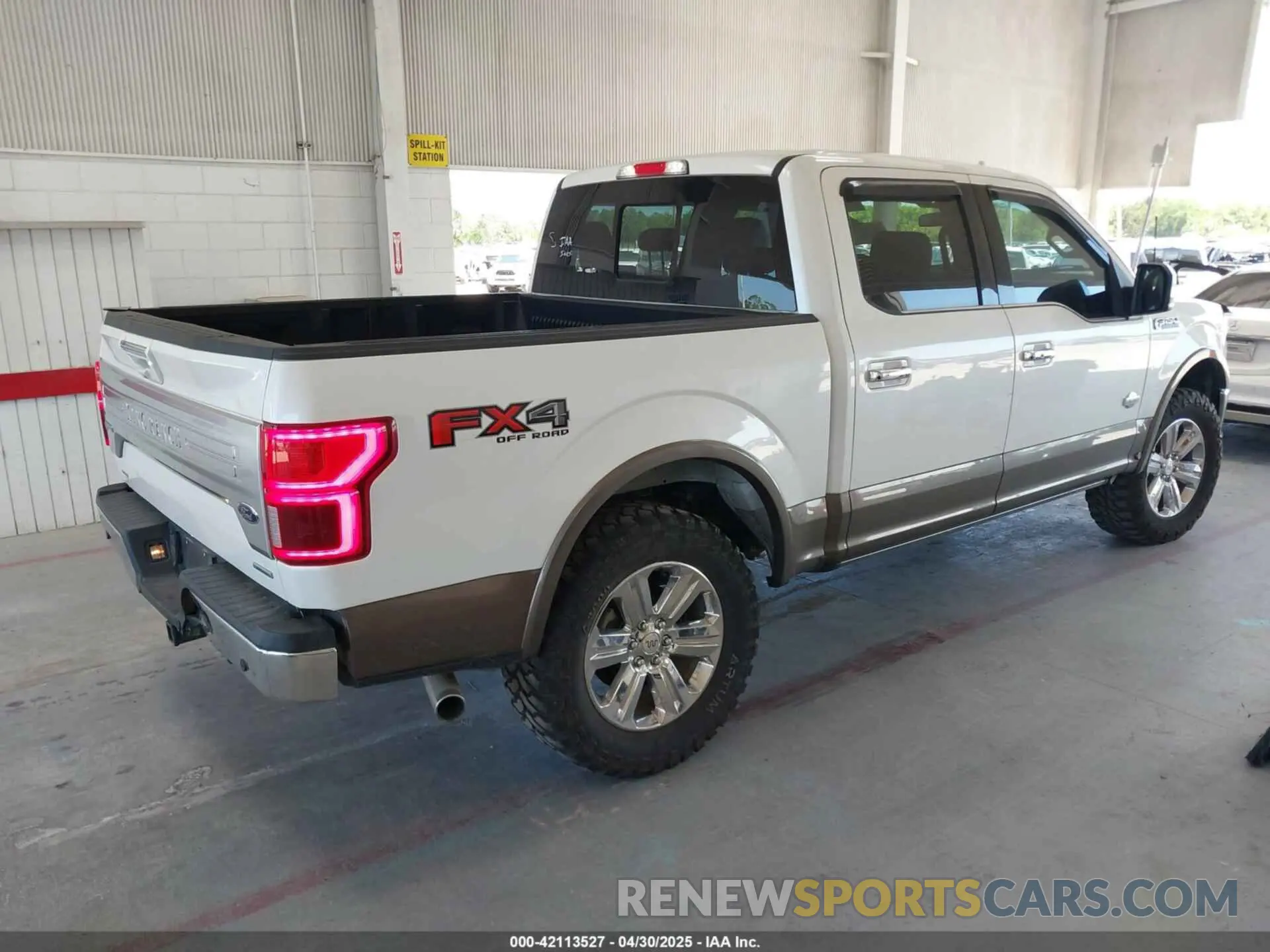 4 fotografías del automóvil dañado 1FTEW1E43KFB11986 FORD F-150 2019