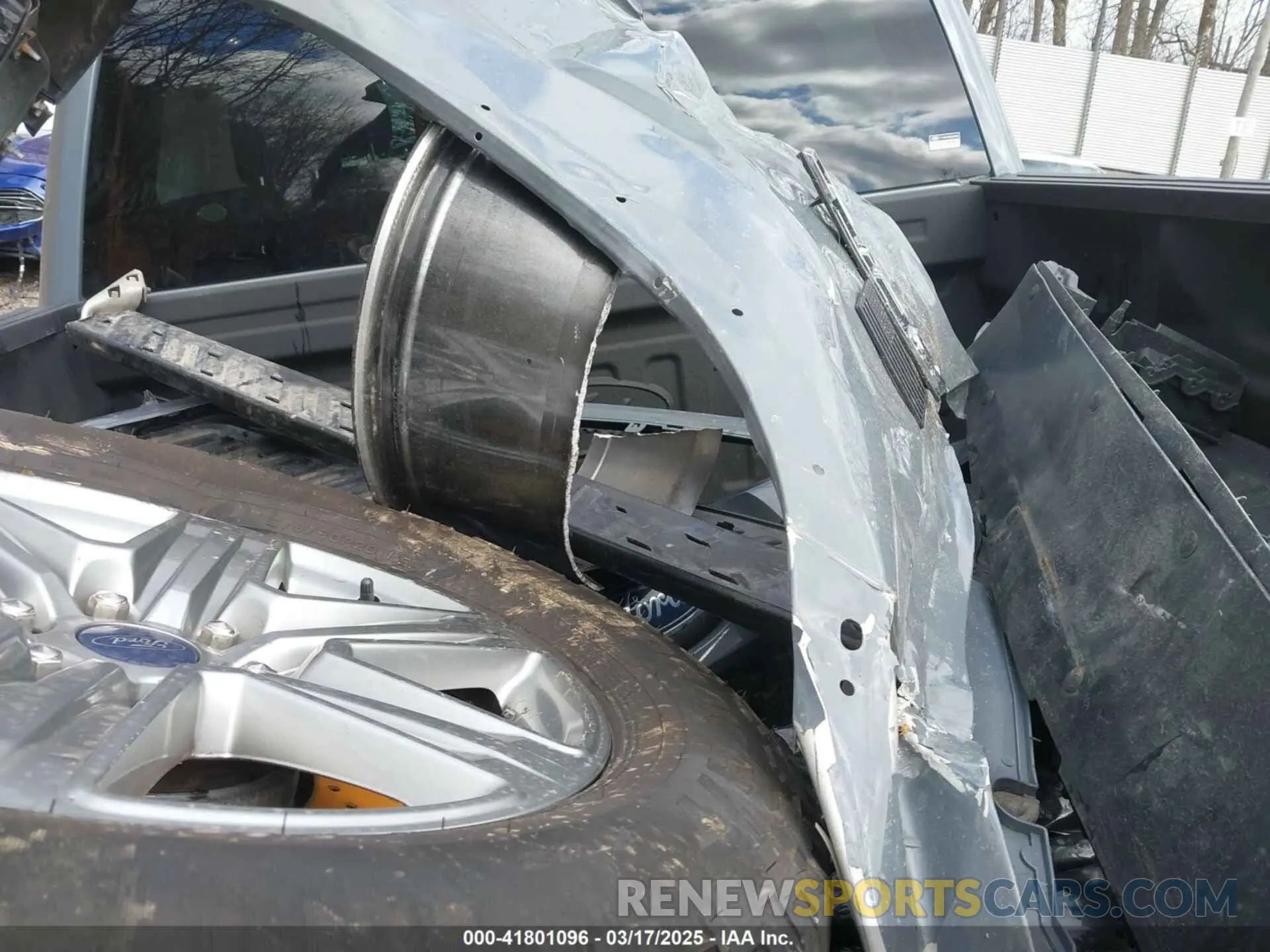 12 fotografías del automóvil dañado 1FTEW1E43KFB89314 FORD F-150 2019