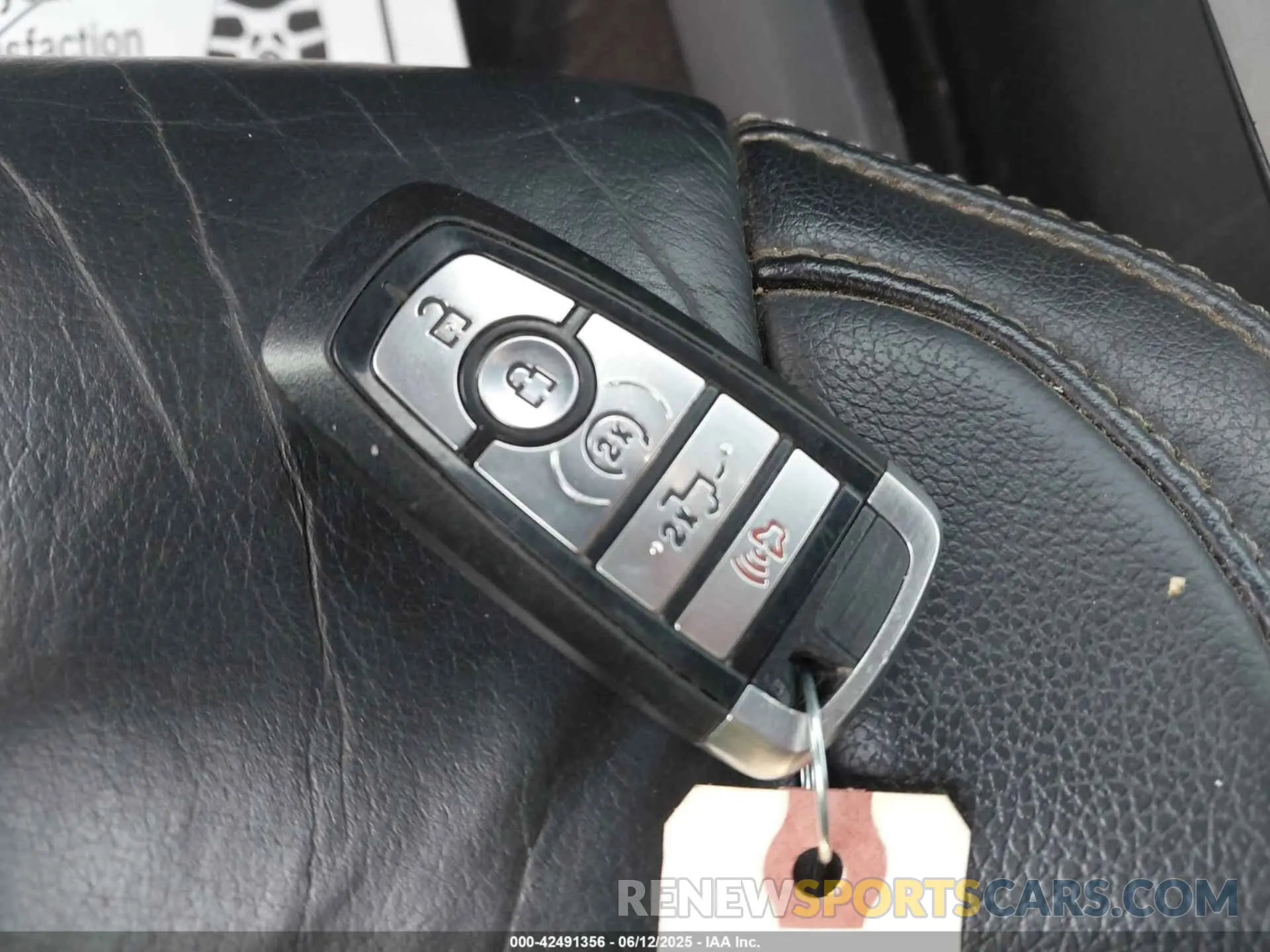 11 fotografías del automóvil dañado 1FTEW1E44KFB16372 FORD F-150 2019