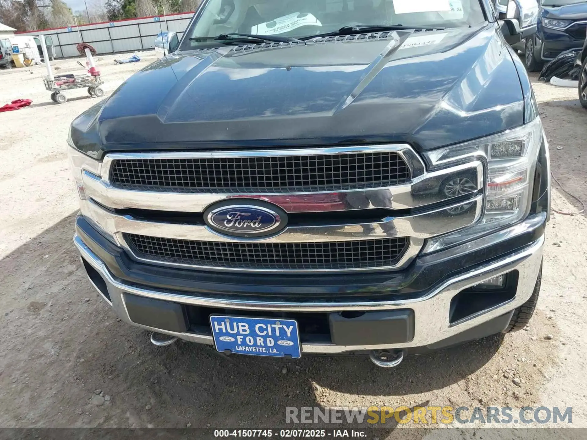 12 fotografías del automóvil dañado 1FTEW1E44KFC77742 FORD F-150 2019