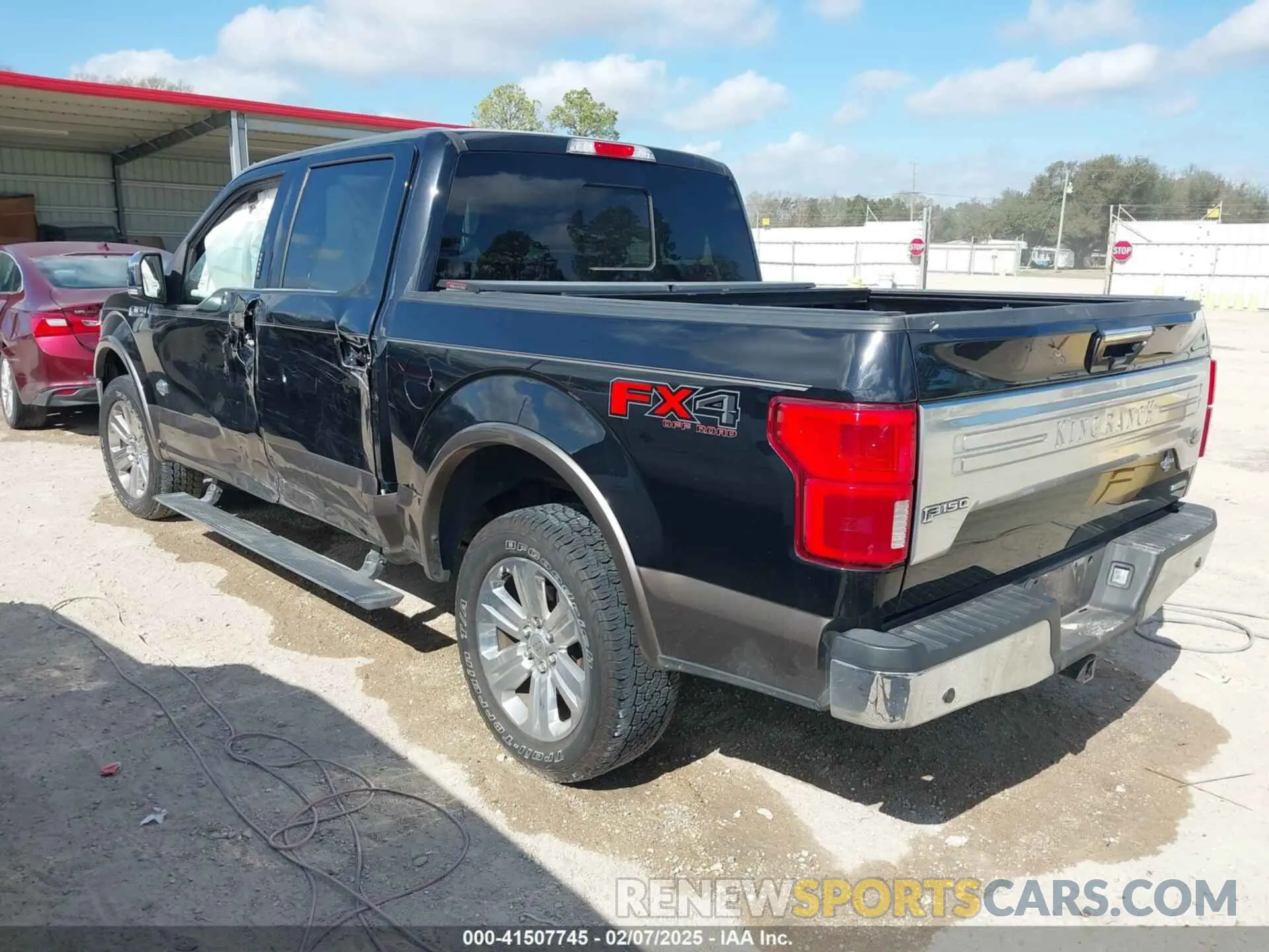 3 fotografías del automóvil dañado 1FTEW1E44KFC77742 FORD F-150 2019