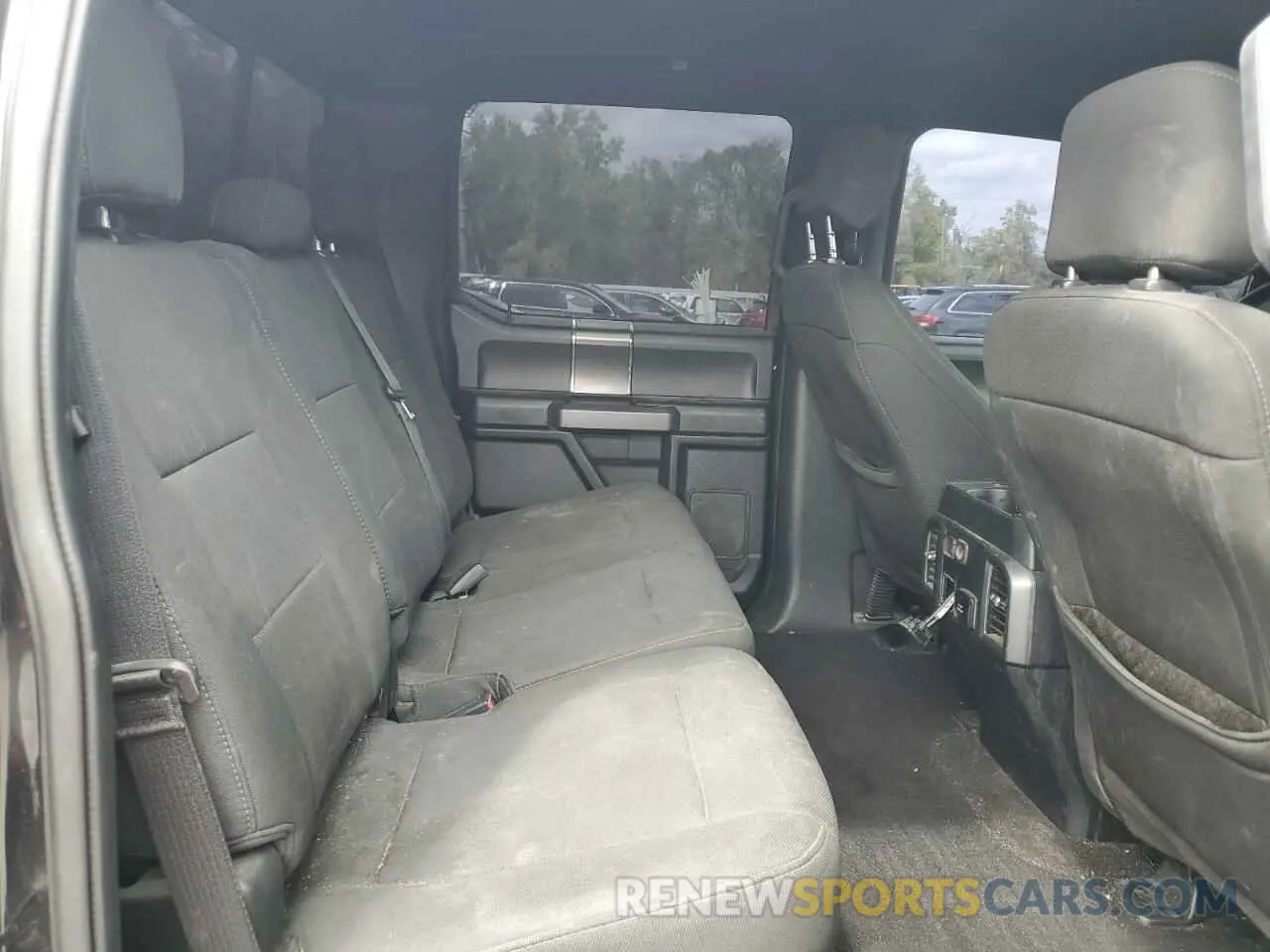 10 fotografías del automóvil dañado 1FTEW1E44KKD42855 FORD F-150 2019