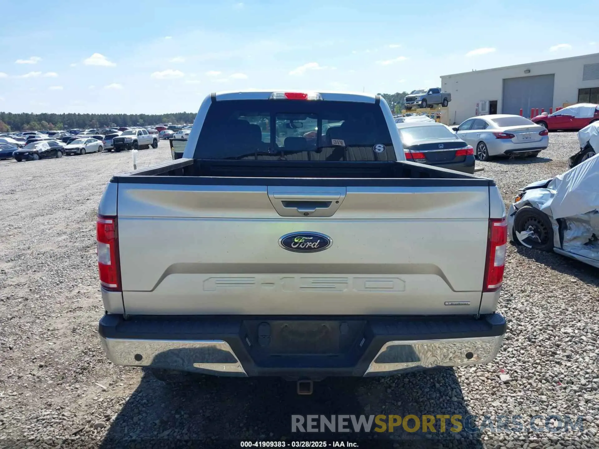 16 fotografías del automóvil dañado 1FTEW1E45KFB88214 FORD F-150 2019