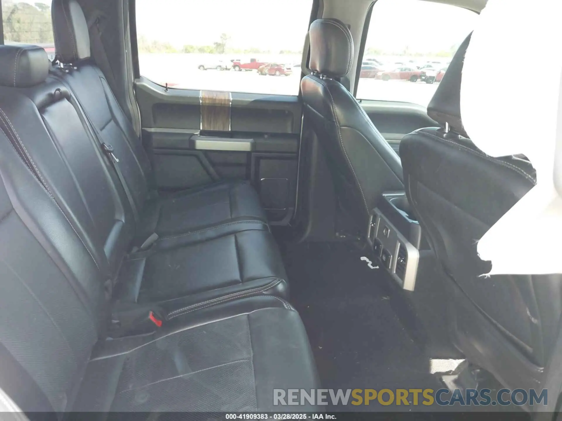 8 fotografías del automóvil dañado 1FTEW1E45KFB88214 FORD F-150 2019