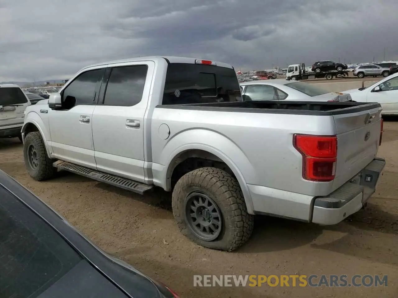 2 fotografías del automóvil dañado 1FTEW1E45KKC33949 FORD F-150 2019
