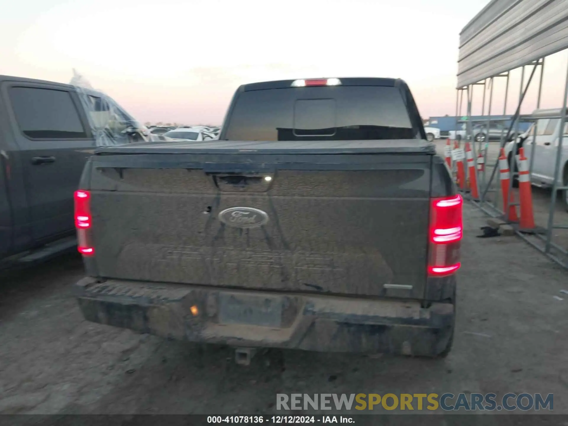 15 fotografías del automóvil dañado 1FTEW1E45KKC47947 FORD F-150 2019