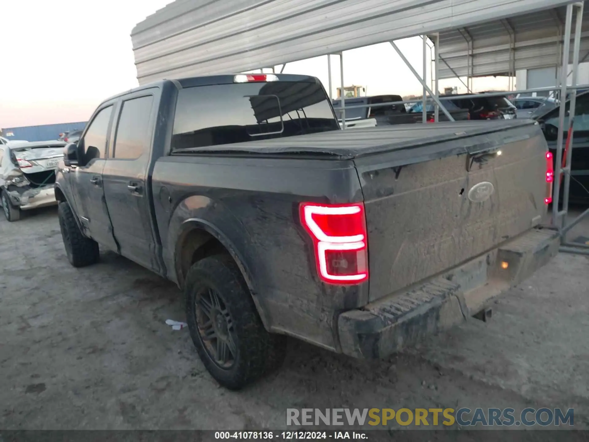 3 fotografías del automóvil dañado 1FTEW1E45KKC47947 FORD F-150 2019