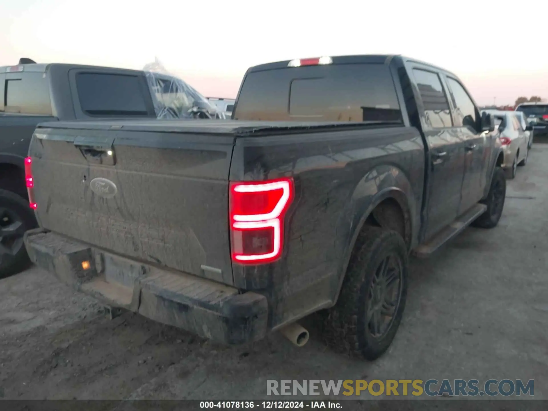 4 fotografías del automóvil dañado 1FTEW1E45KKC47947 FORD F-150 2019