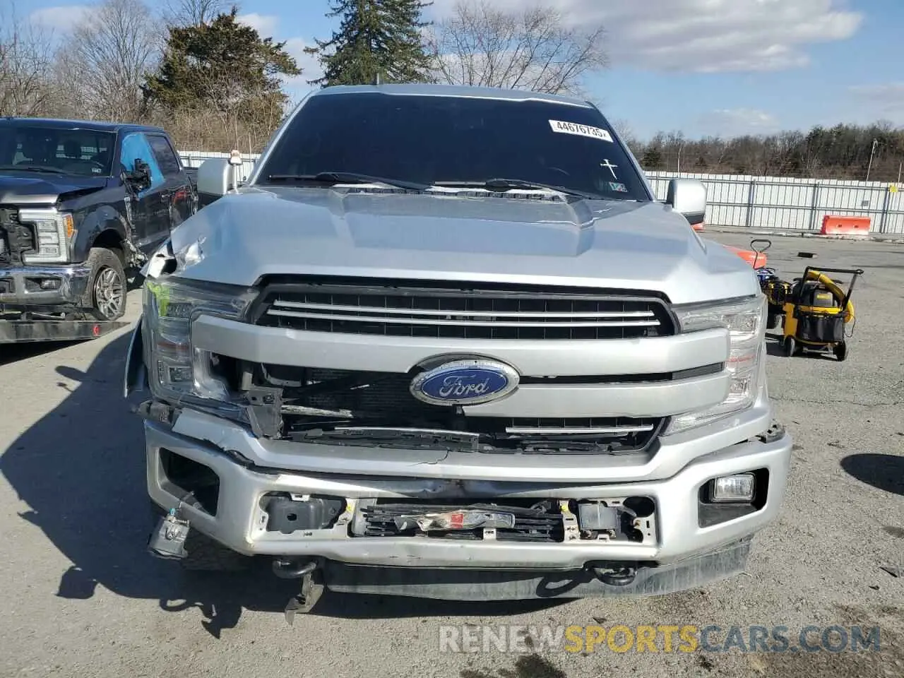 5 fotografías del automóvil dañado 1FTEW1E46KFA70964 FORD F-150 2019