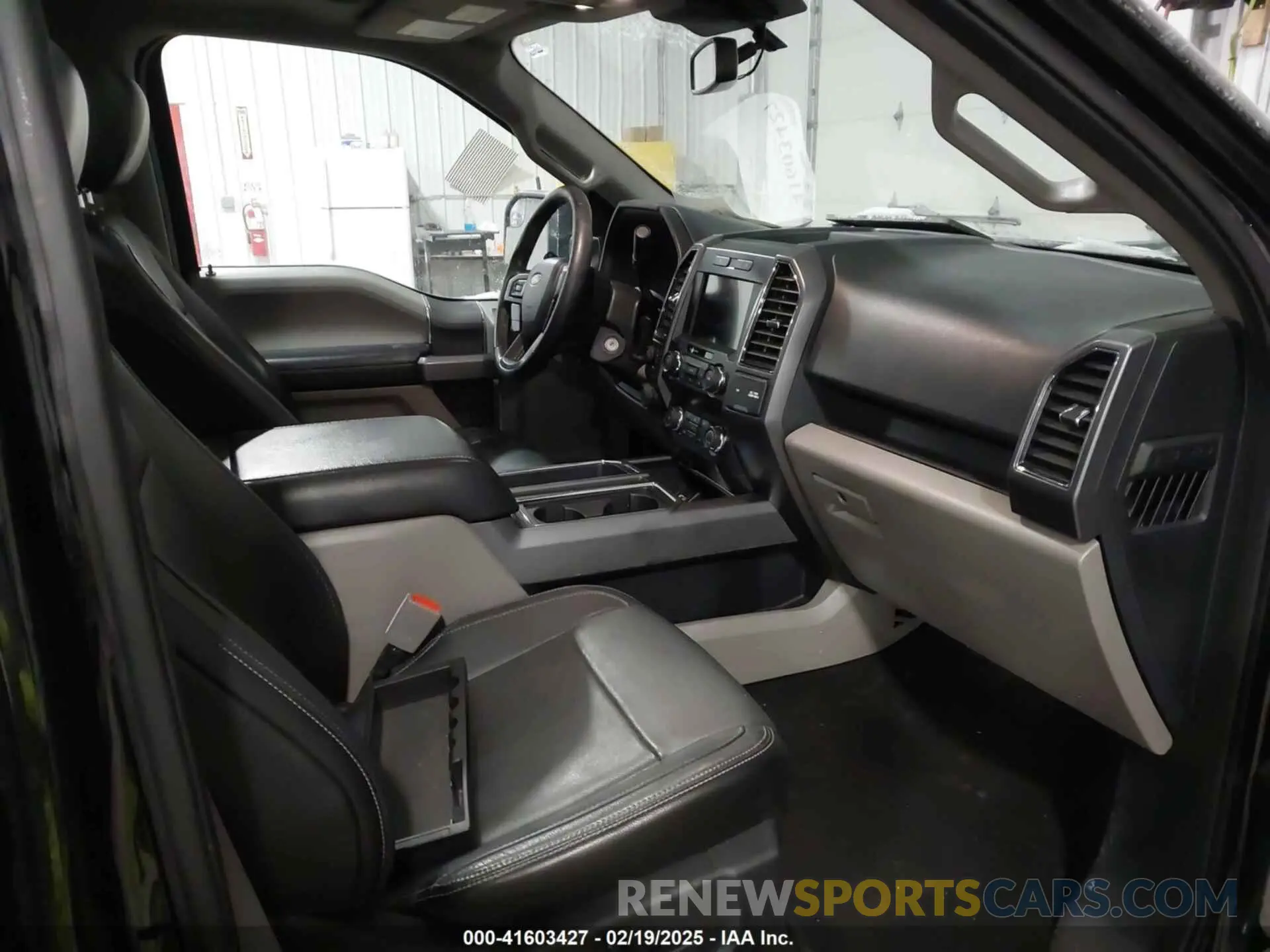 5 fotografías del automóvil dañado 1FTEW1E46KFC86572 FORD F-150 2019